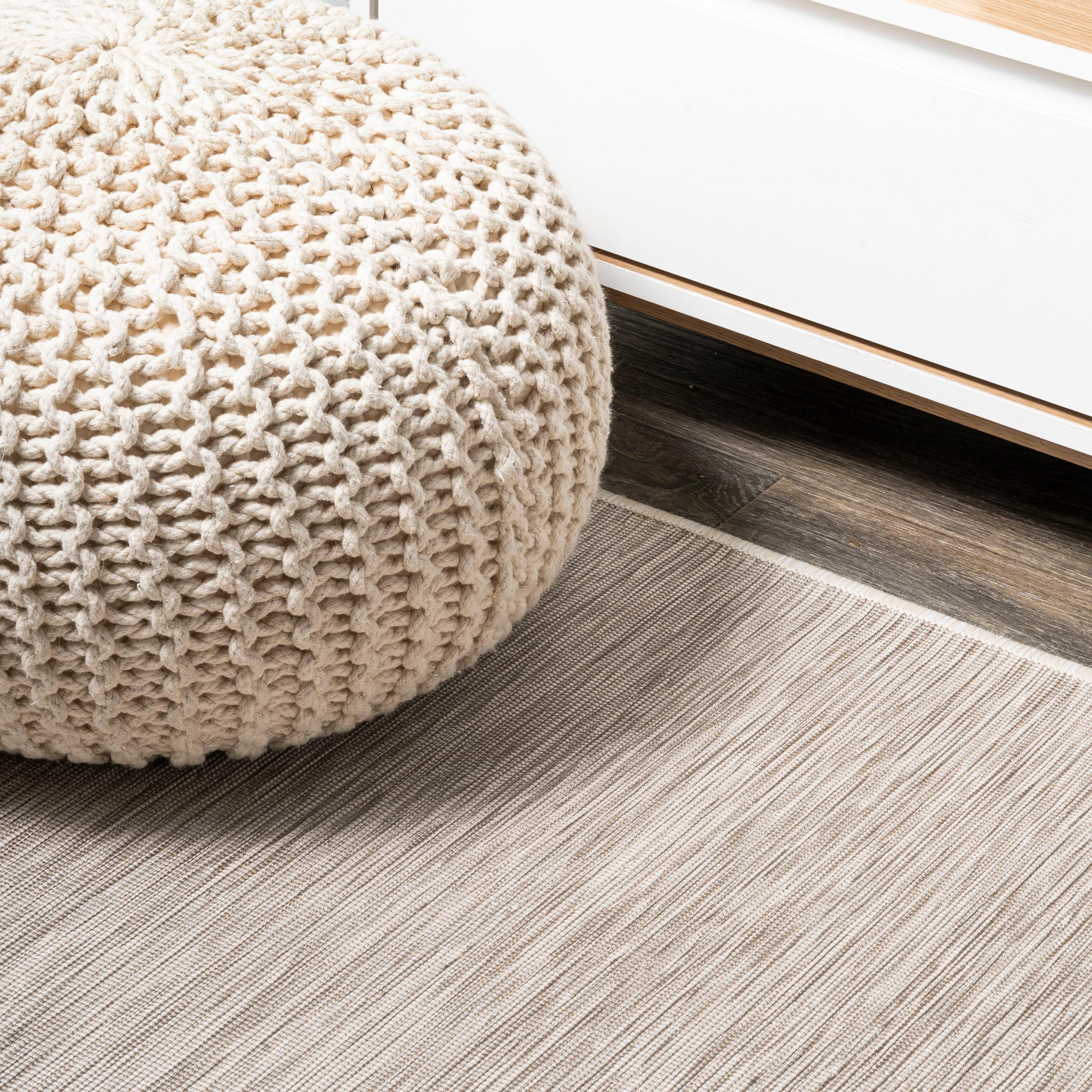 6' round Ethan Modern Flatweave Solid  Area Rug, Light Gray - JONATHAN Y