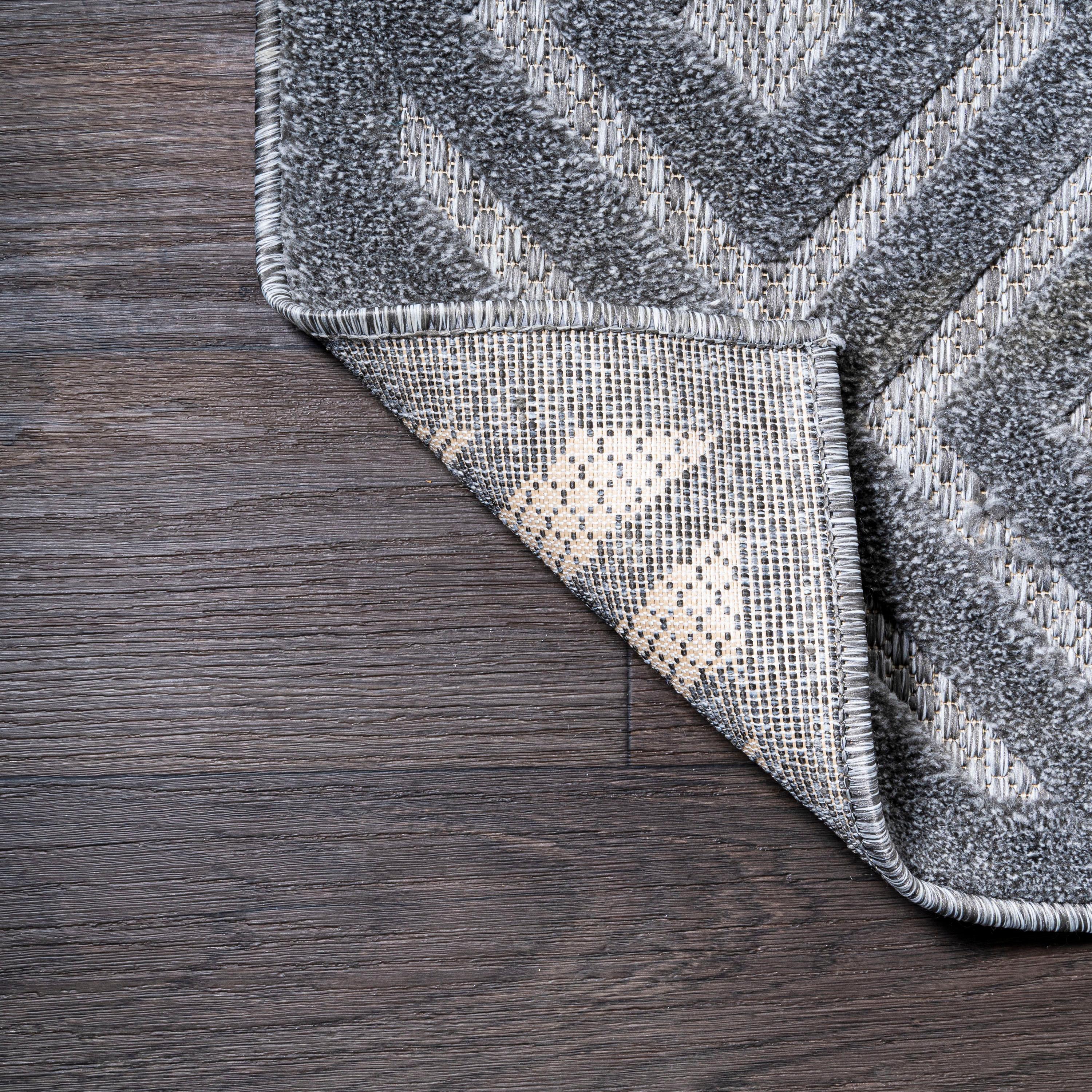 5' Round Portmany Neutral Diamond Trellis Indoor/Outdoor Area Rug, Dark Gray - JONATHAN Y