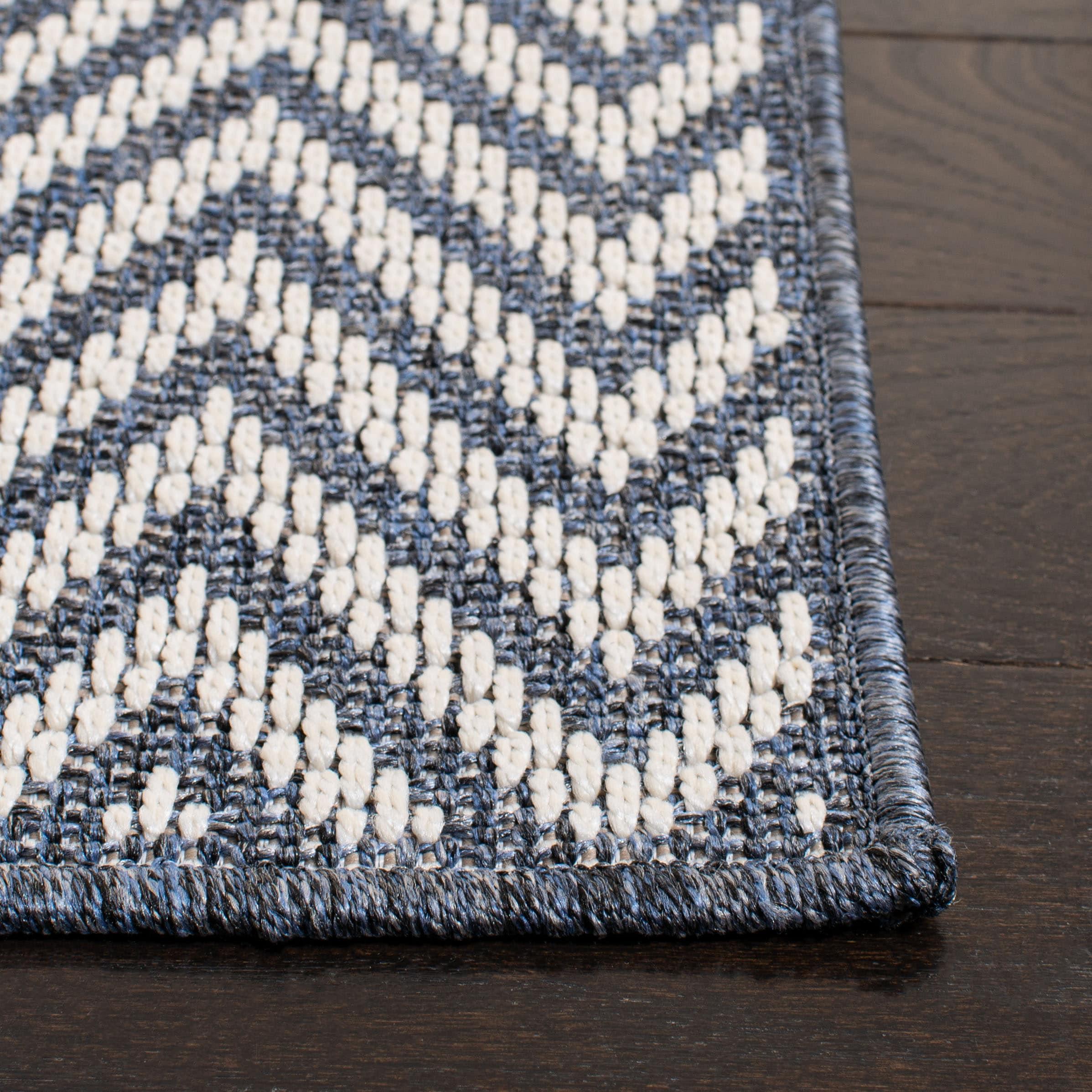 Bermuda BMU812 Power Loomed Indoor/Outdoor Area Rug - Blue/Creme - 6'7"x9'2" - Safavieh.