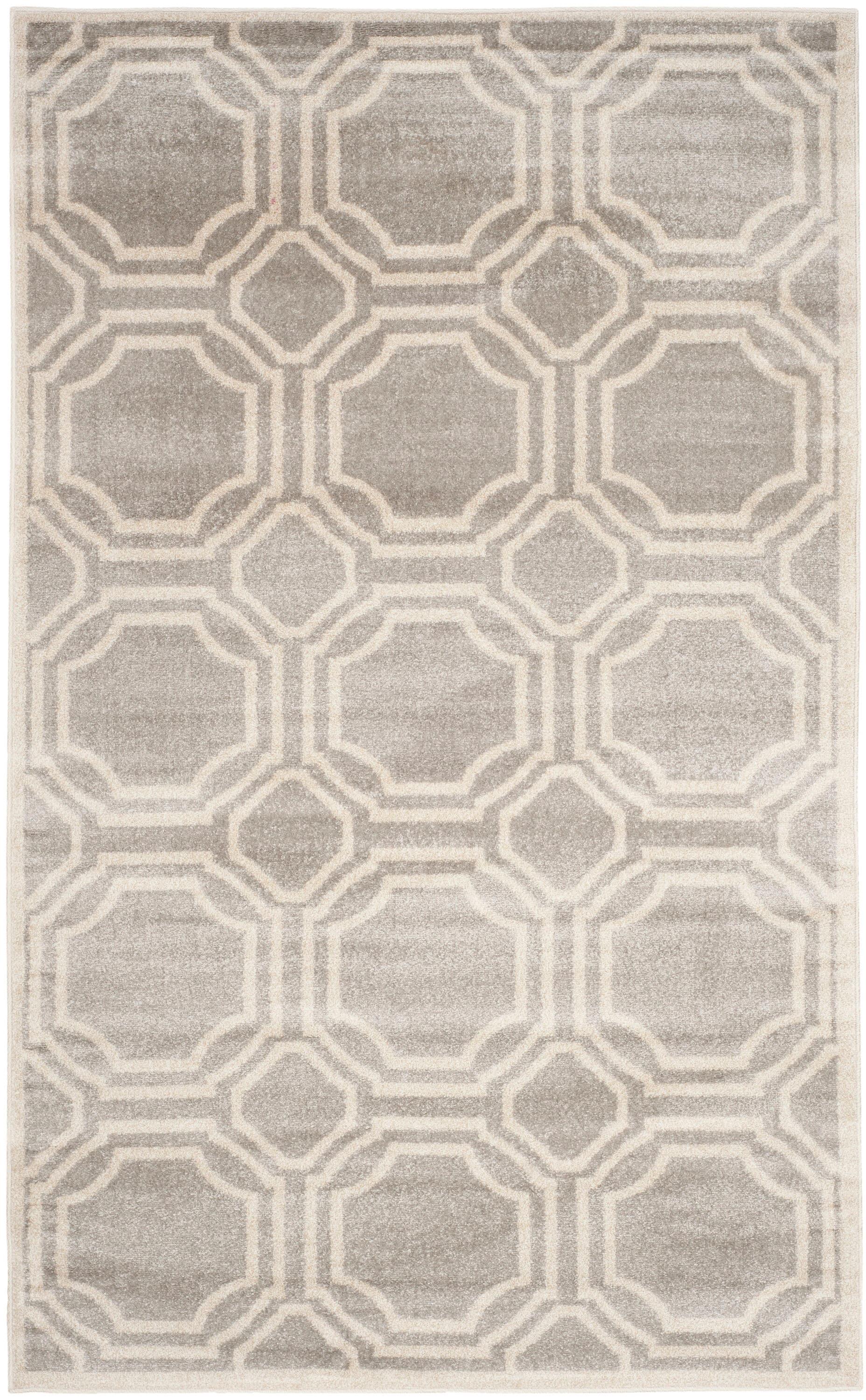 Light Grey/Ivory Geometric 4' x 6' Easy-Care Synthetic Rug