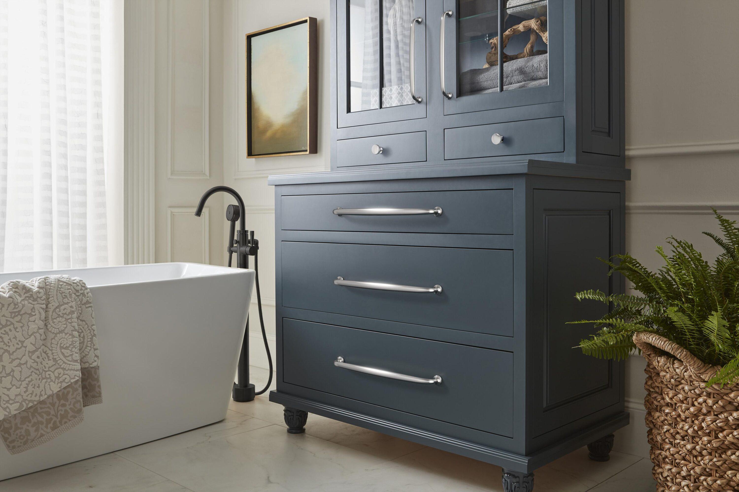 Amerock Renown 12 inch (305mm) Center-to-Center Polished Chrome Appliance Pull