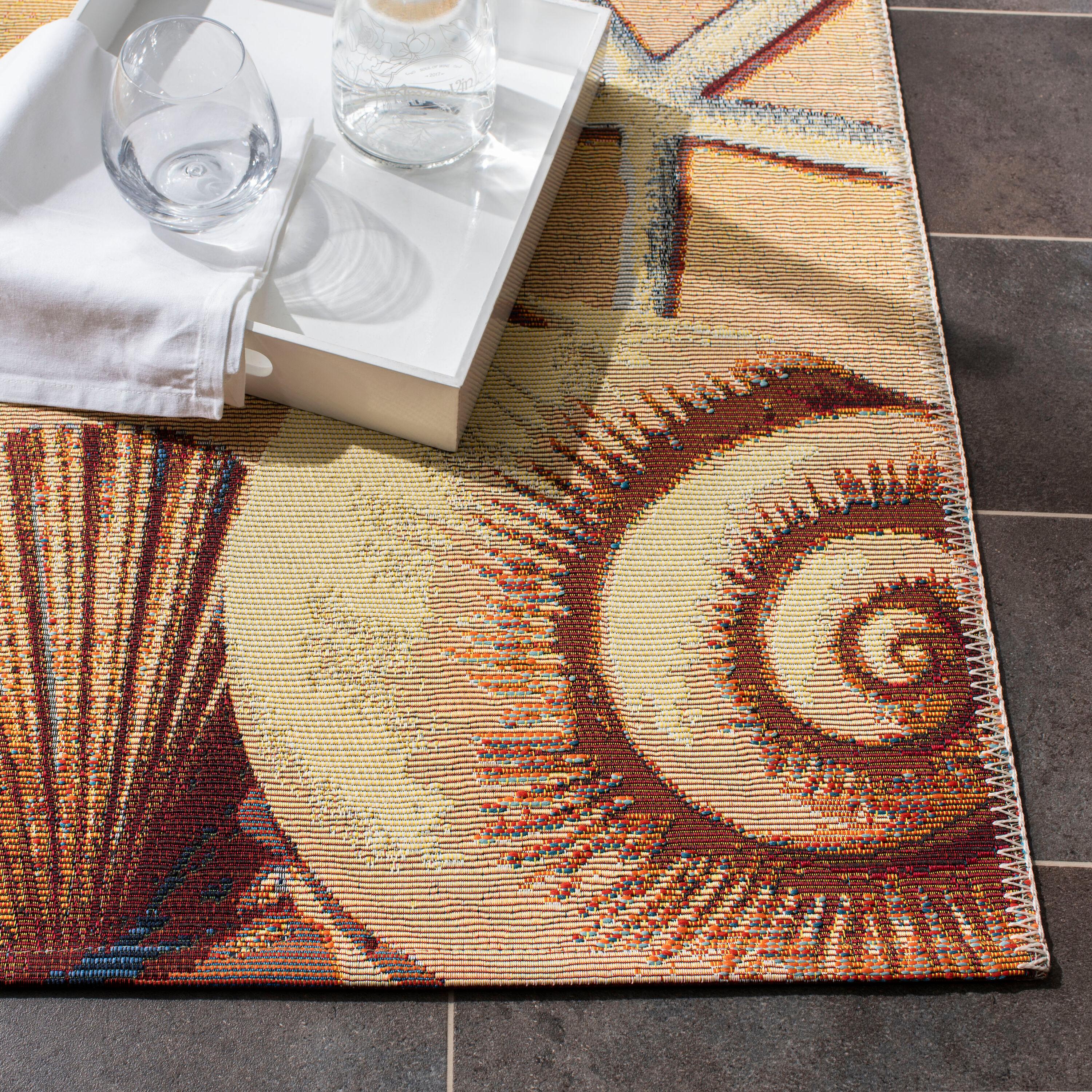 SAFAVIEH Barbados Sea Shells Outdoor Area Rug, 4' x 6', Gold/Blue