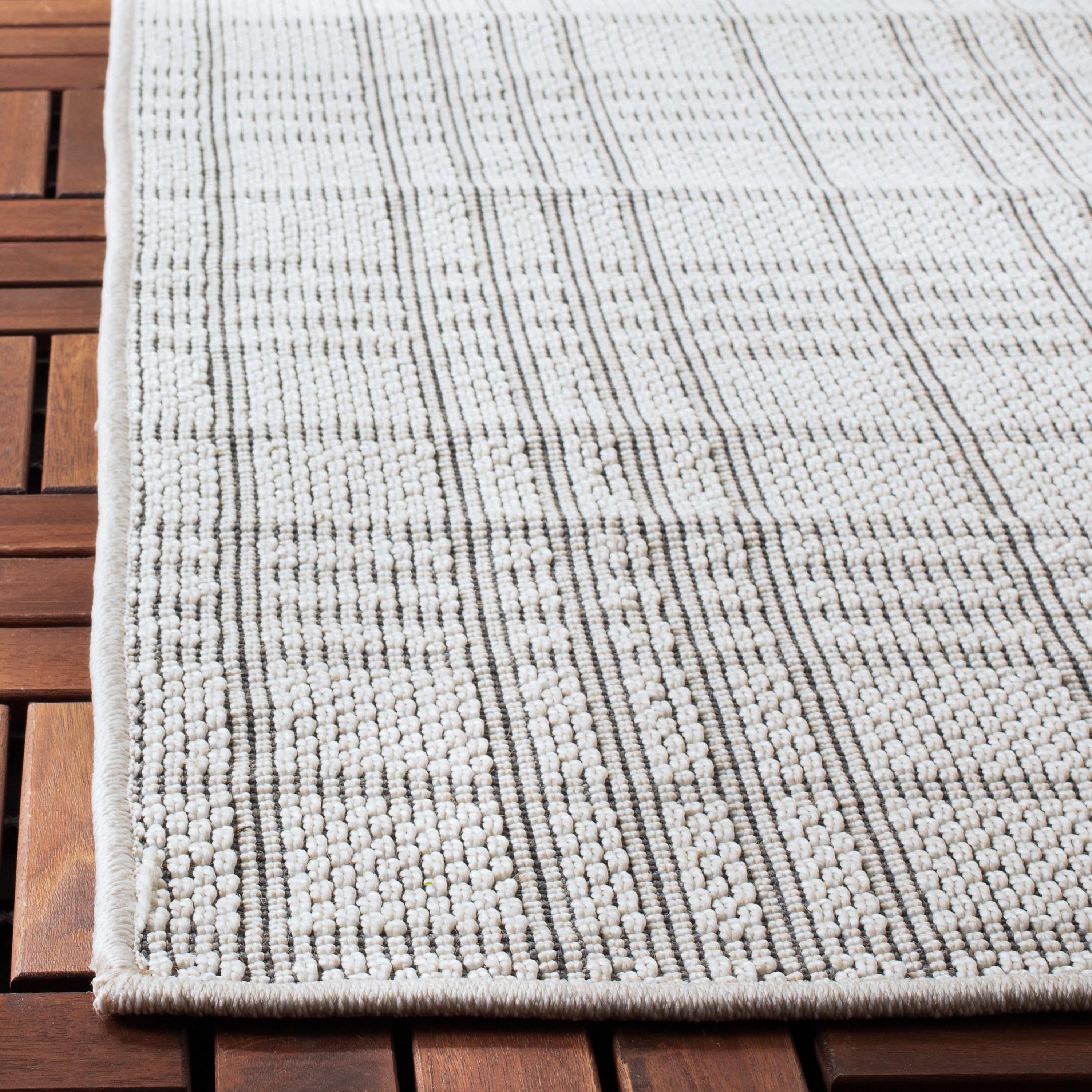 Bermuda BMU802 Power Loomed Indoor/Outdoor Machine Washable Area Rug - Ivory/Light Grey - 5'3"x5'3" - Safavieh