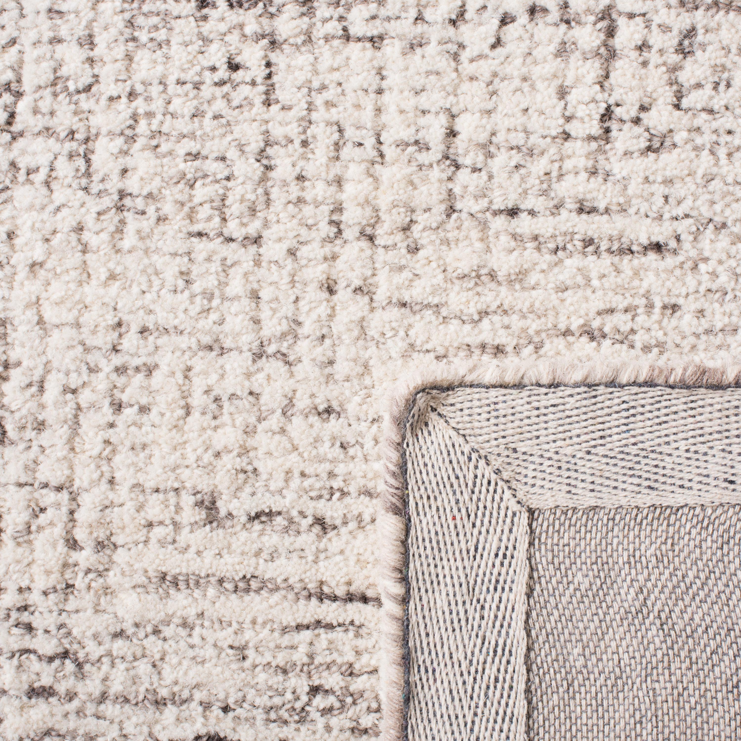 Abstract ABT349 Hand Tufted Area Rug - Ivory/Grey - 4' X 6' - Safavieh.