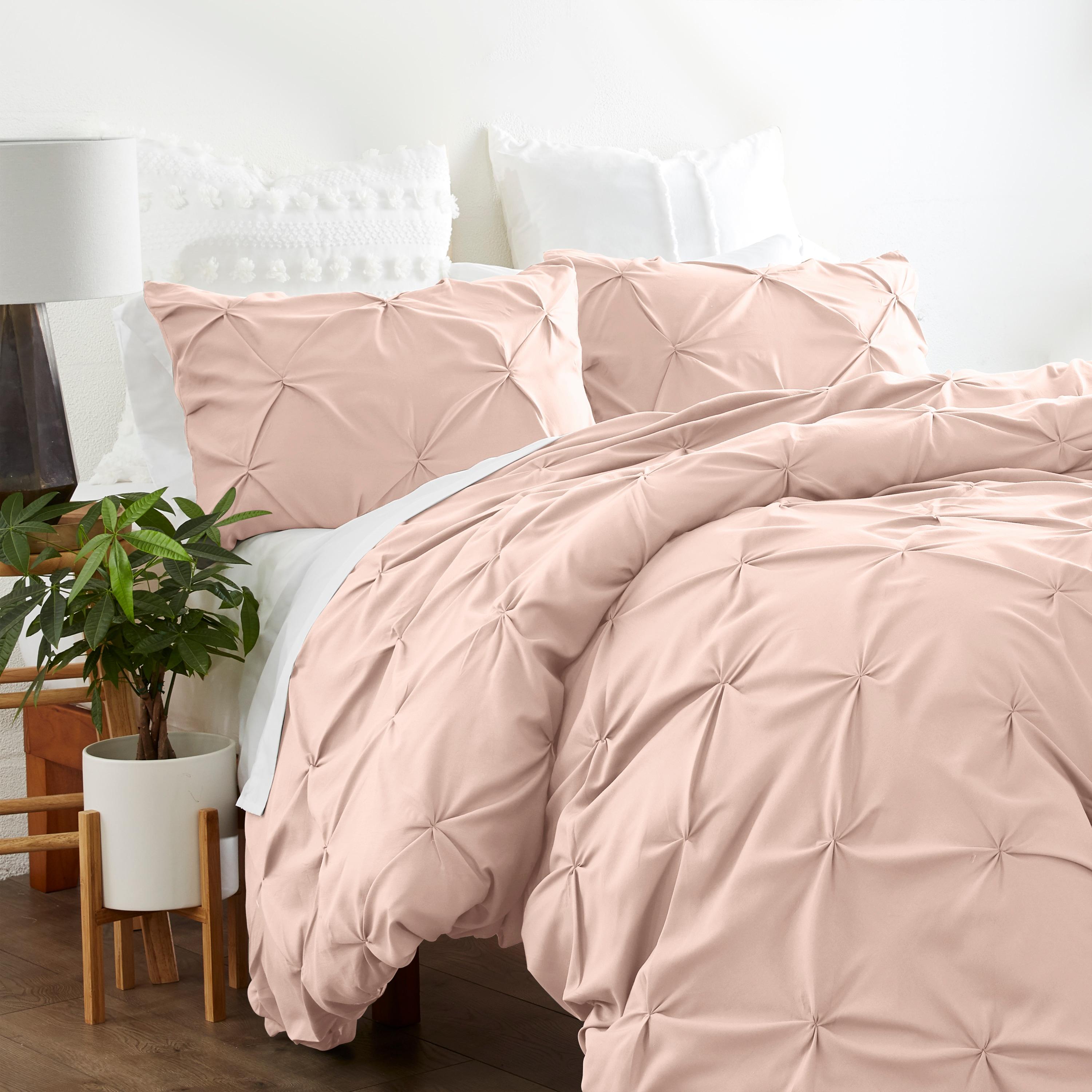 Pinch Pleat Textured Duvet Cover Set