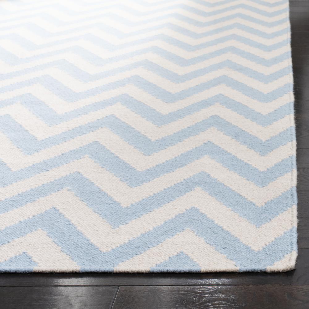 SAFAVIEH Dhurrie Bentley Chevron Zigzag Wool Area Rug, Blue/Ivory, 5' x 8'