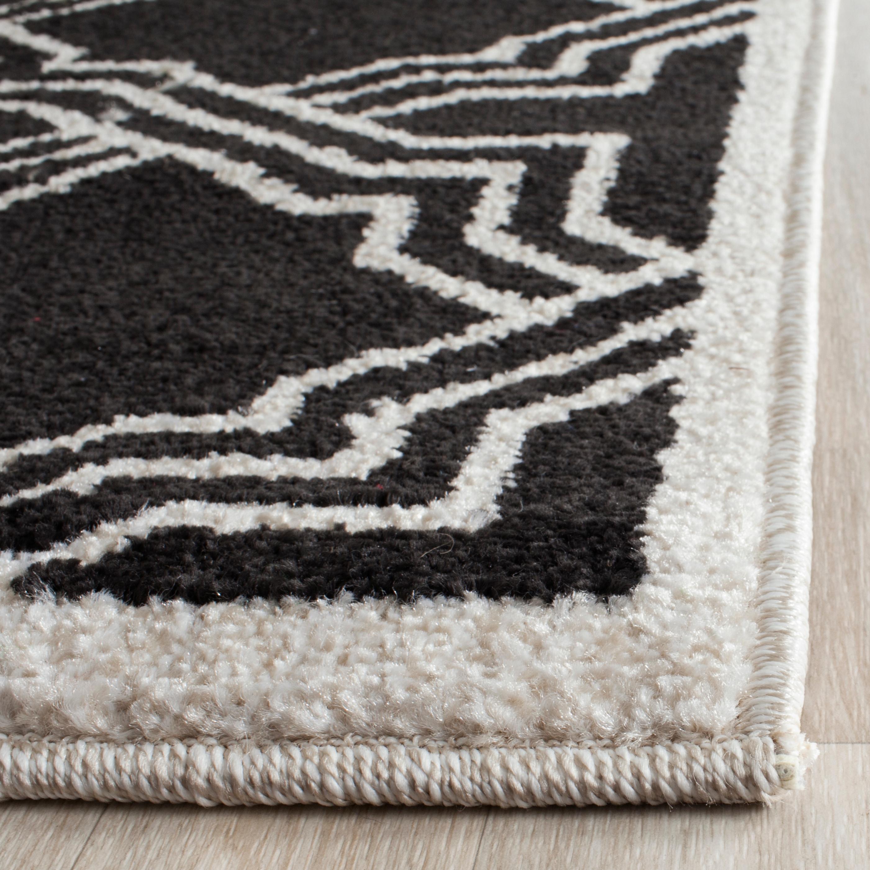 Amherst AMT413 Power Loomed Runner Rug - Anthracite/Ivory - 2'3"x7' - Safavieh.