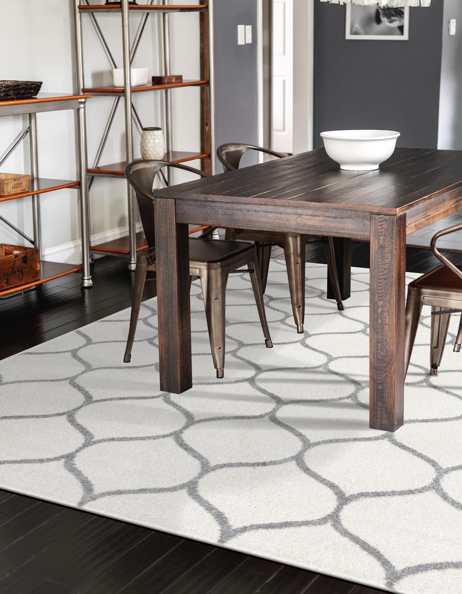 Unique Loom 3' 3 x 5' 3 Trellis Frieze Rounded Ivory Area Rug