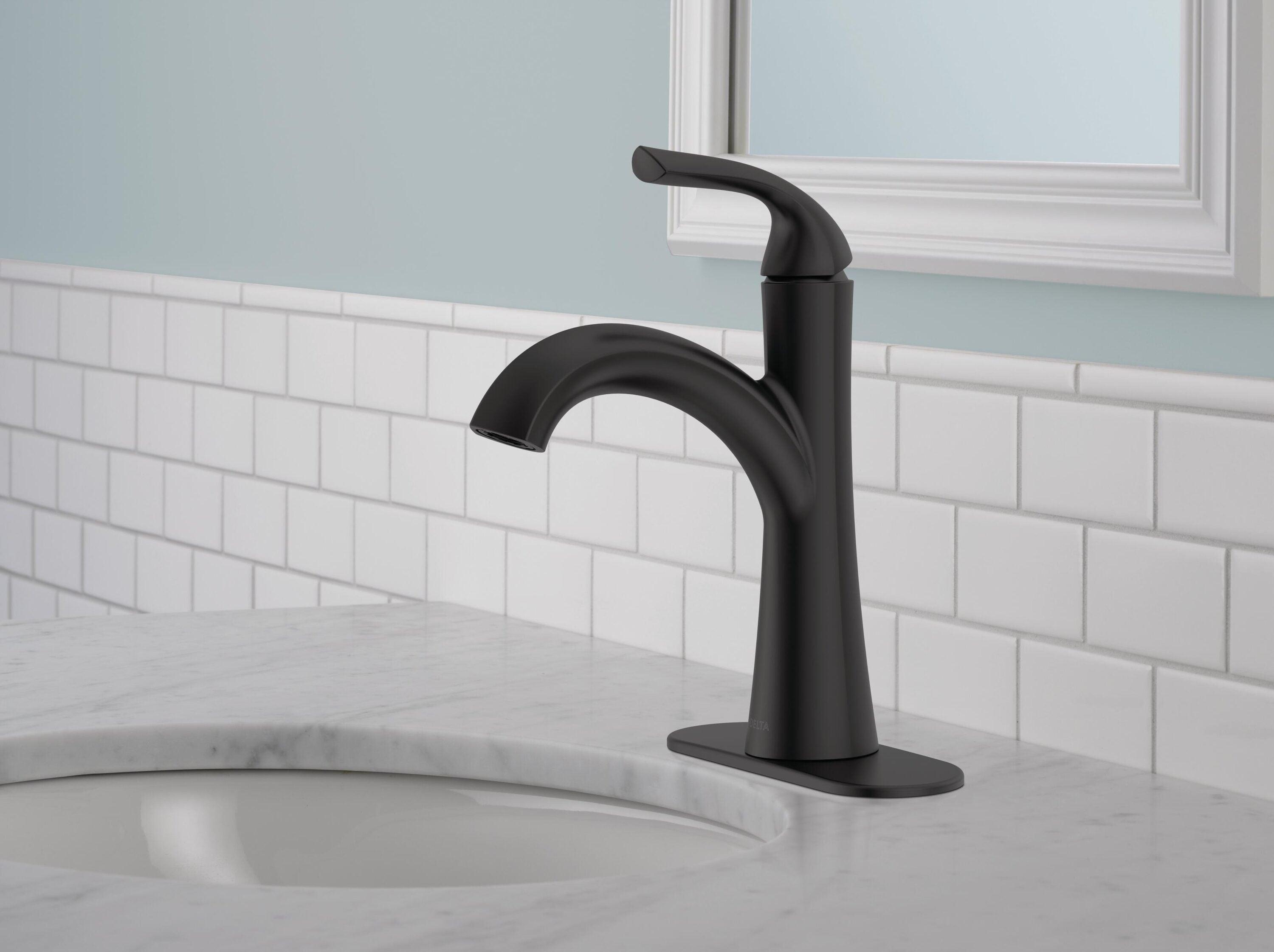 Arvo Single Hole Bathroom Faucet with Drain Assembly, Single Handle Bathroom Sink Faucet