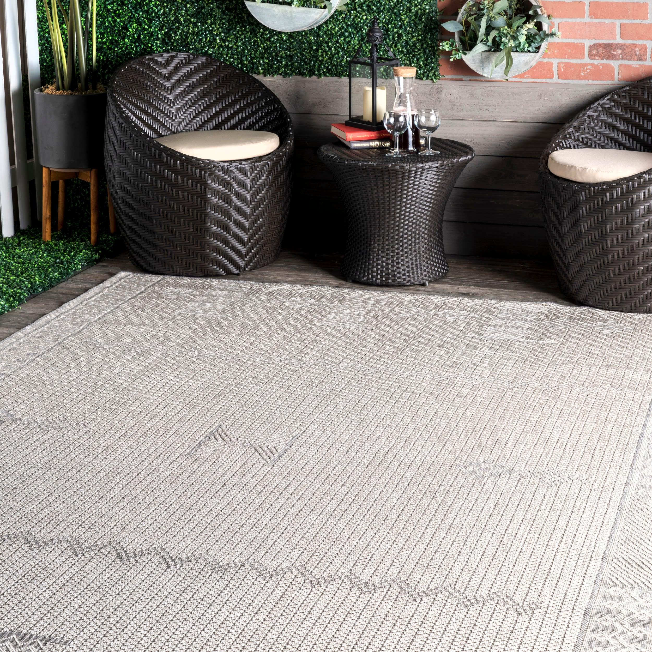 Foundry Select Altus Gray Indoor/Outdoor Area Rug