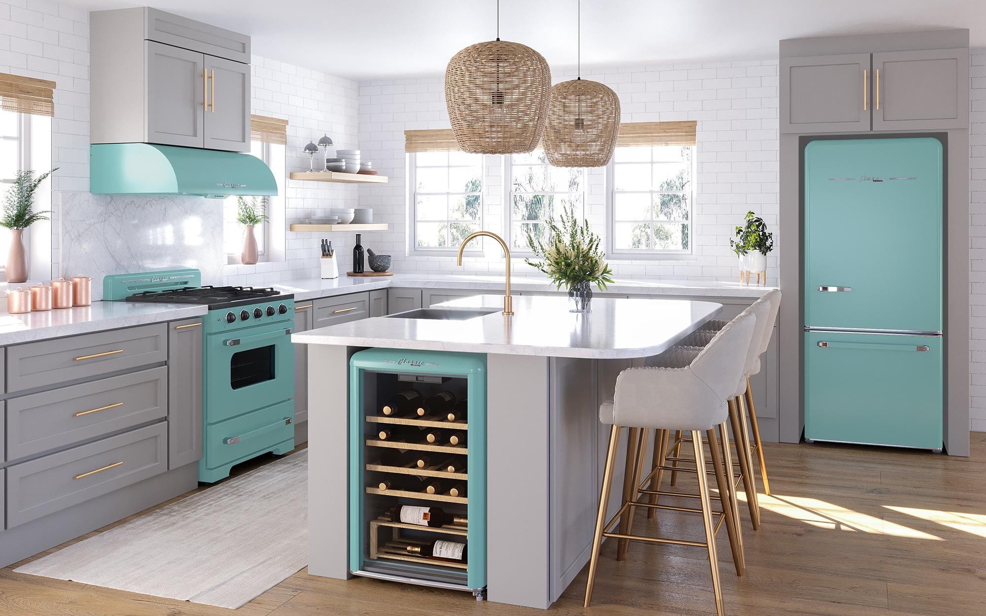 Classic Retro 30" 700 CFM Ducted Under Cabinet Range Hood with Stainless Steel Baffles and Light
