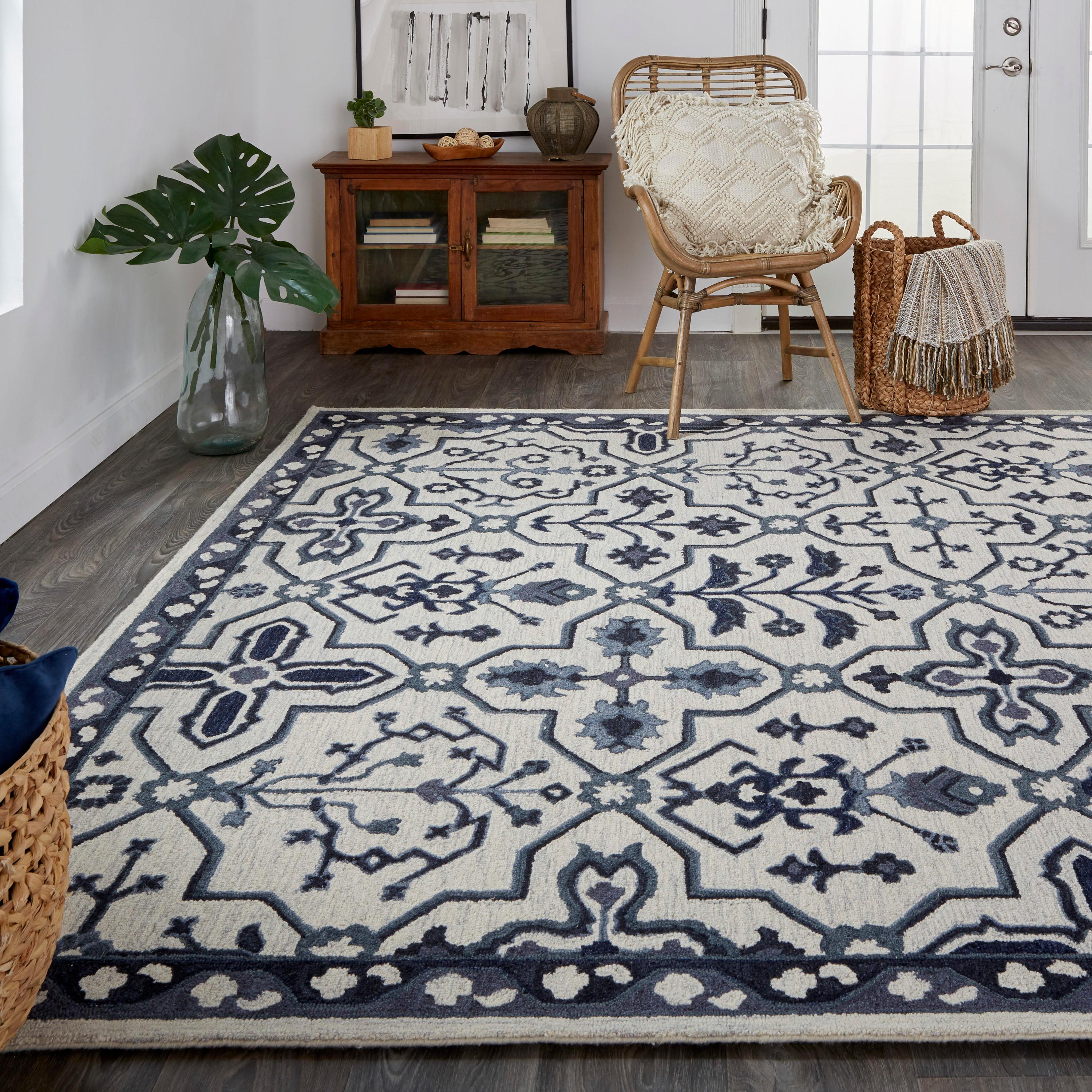 Fallon Traditional Oriental Area Rug