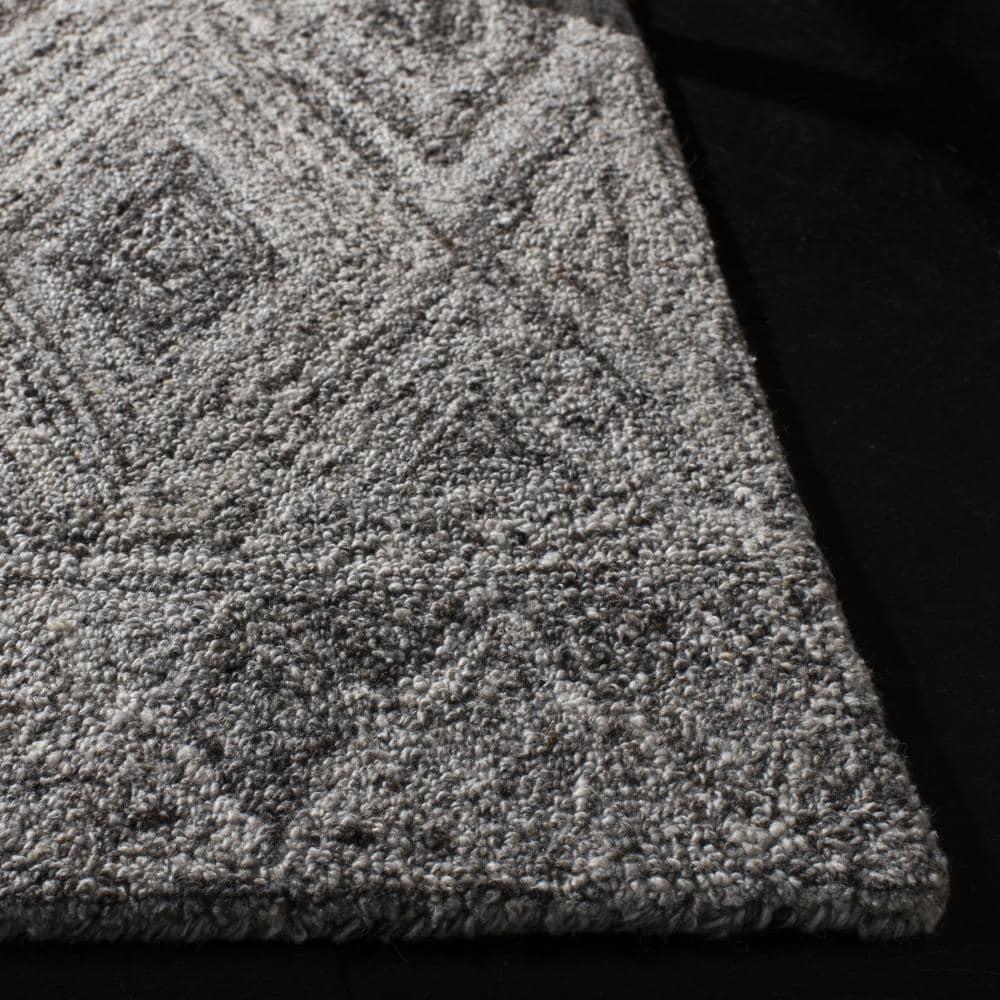 Abstract ABT618 Handmade Indoor Area Rug - Grey/Black - 5'x8' - Safavieh