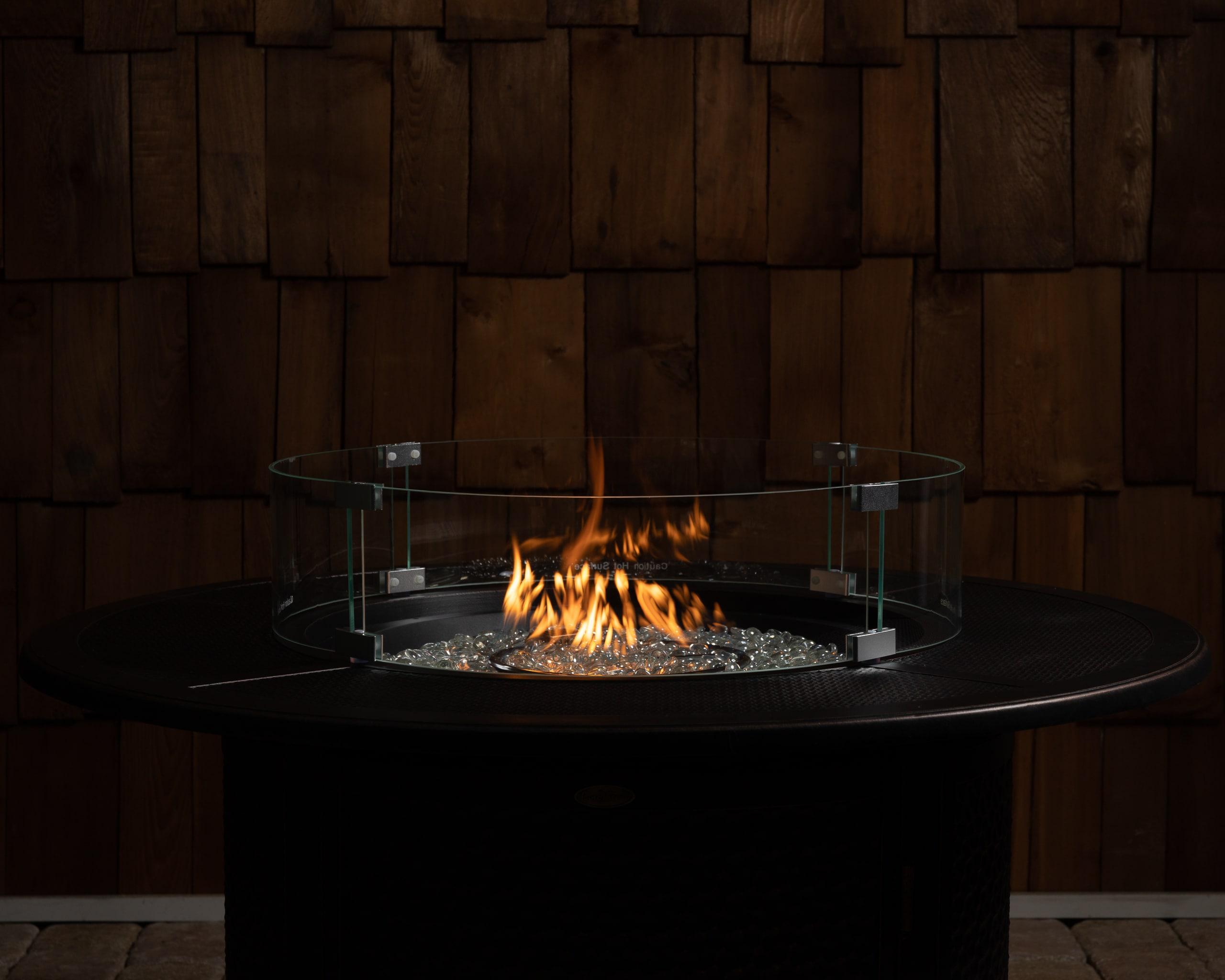 Fire Sense Fire Sense Wind Guard Clear Glass Tempered Glass for Propane, Gas, Fire Pits and Patio Heaters-Round-26 Inches