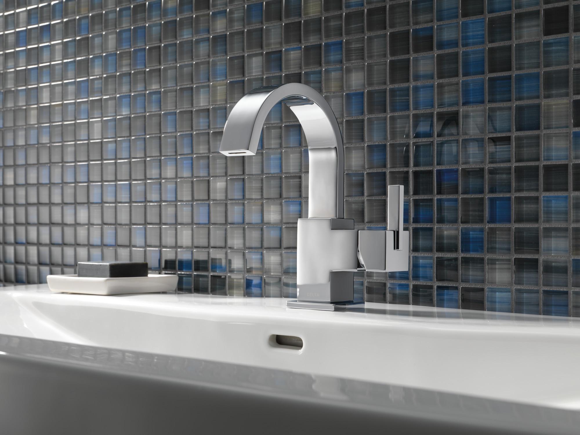 Vero Single Hole Bathroom Faucet with Drain Assembly, Single Handle Bathroom Sink Faucet