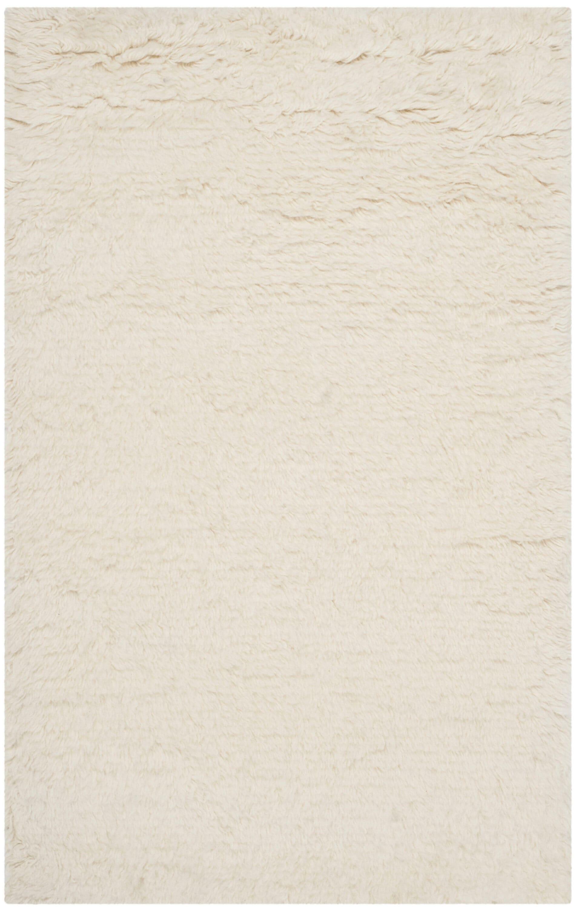 SAFAVIEH Flokati Gisselle Solid Wool Area Rug, Ivory, 2'6" x 4'
