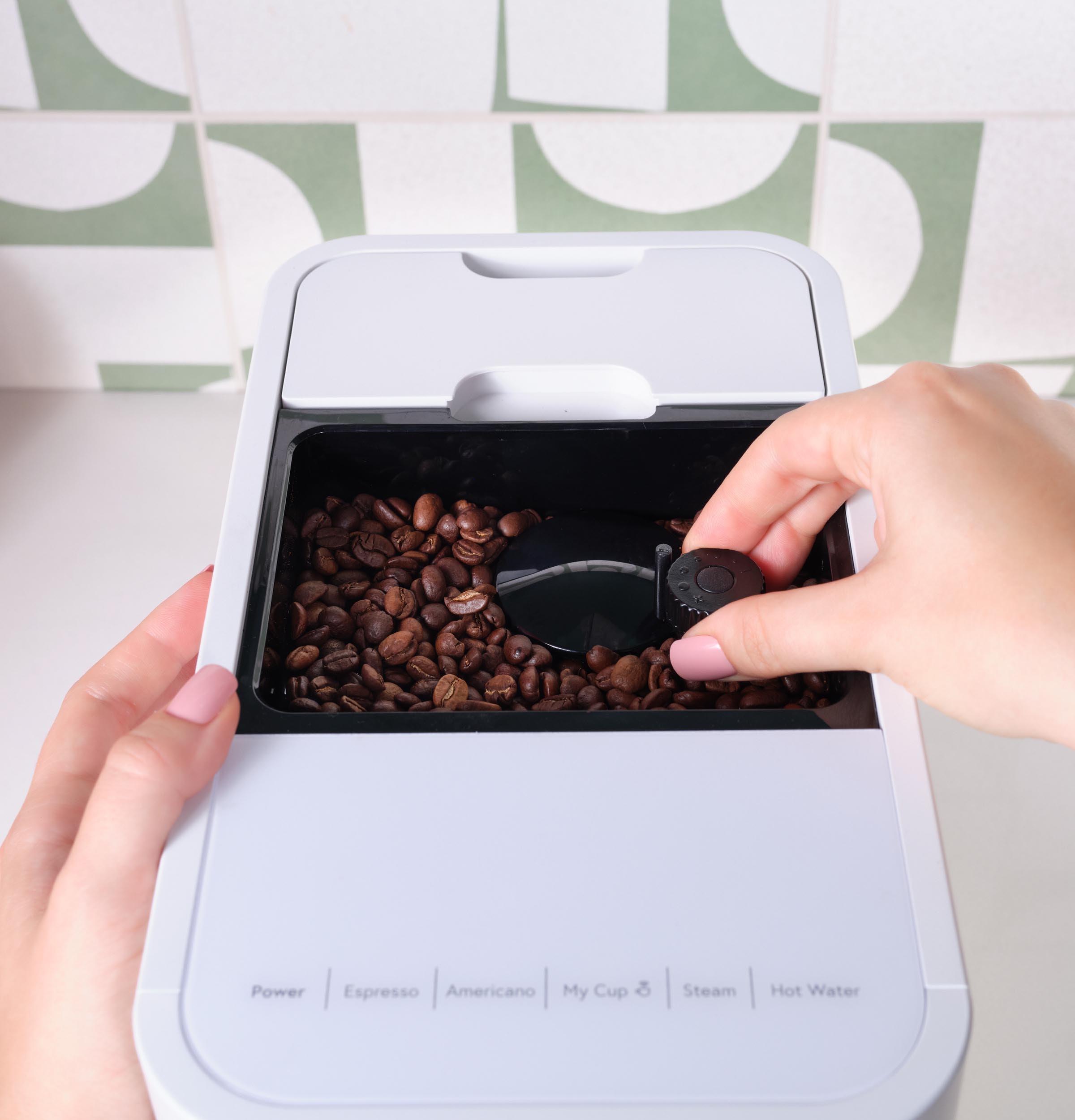 Café™ Matte White Affetto Automatic Espresso Machine