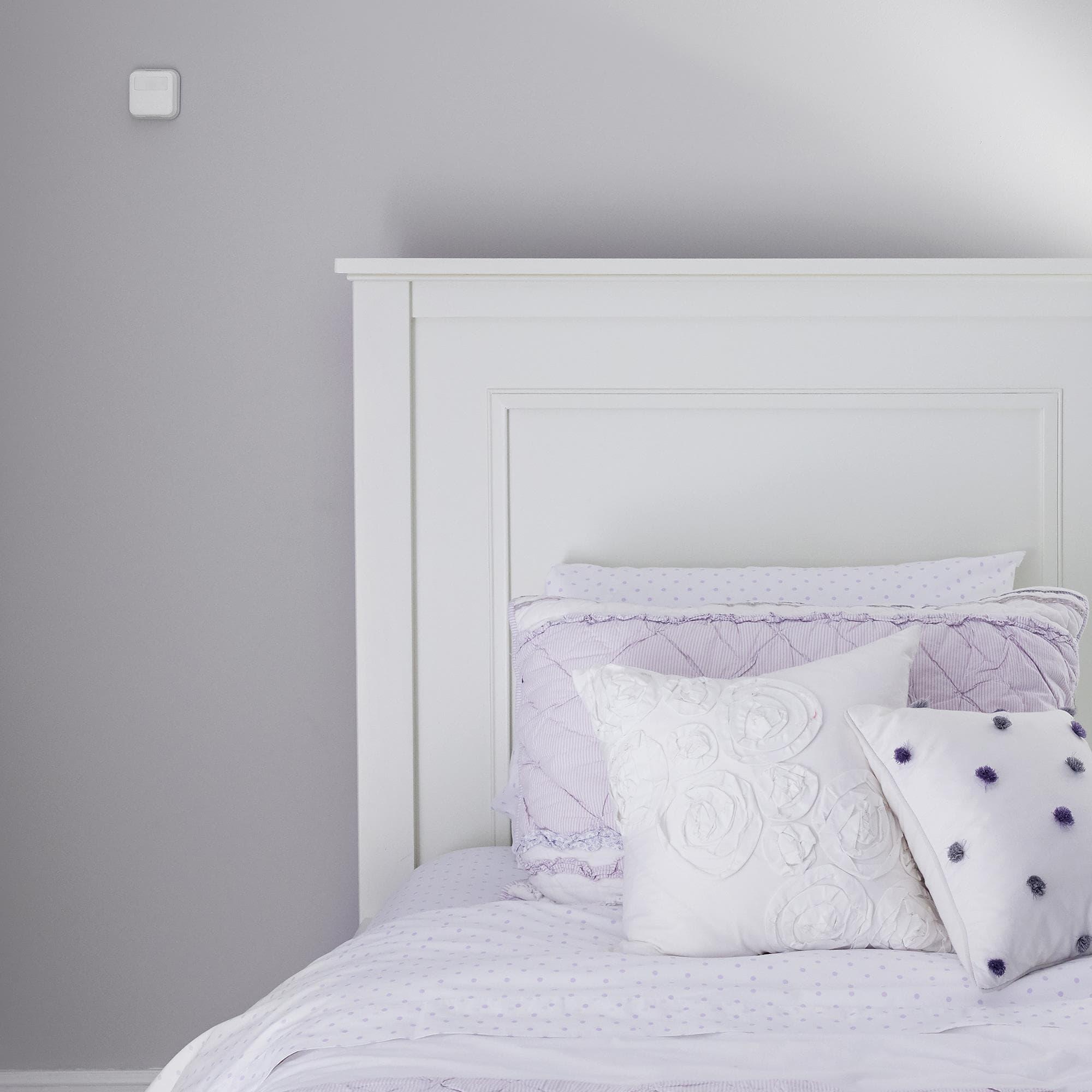 Honeywell Home Smart Room Sensor: Wireless Thermostat Control, Smartphone App, T9 Compatible, White, 2-Year Warranty