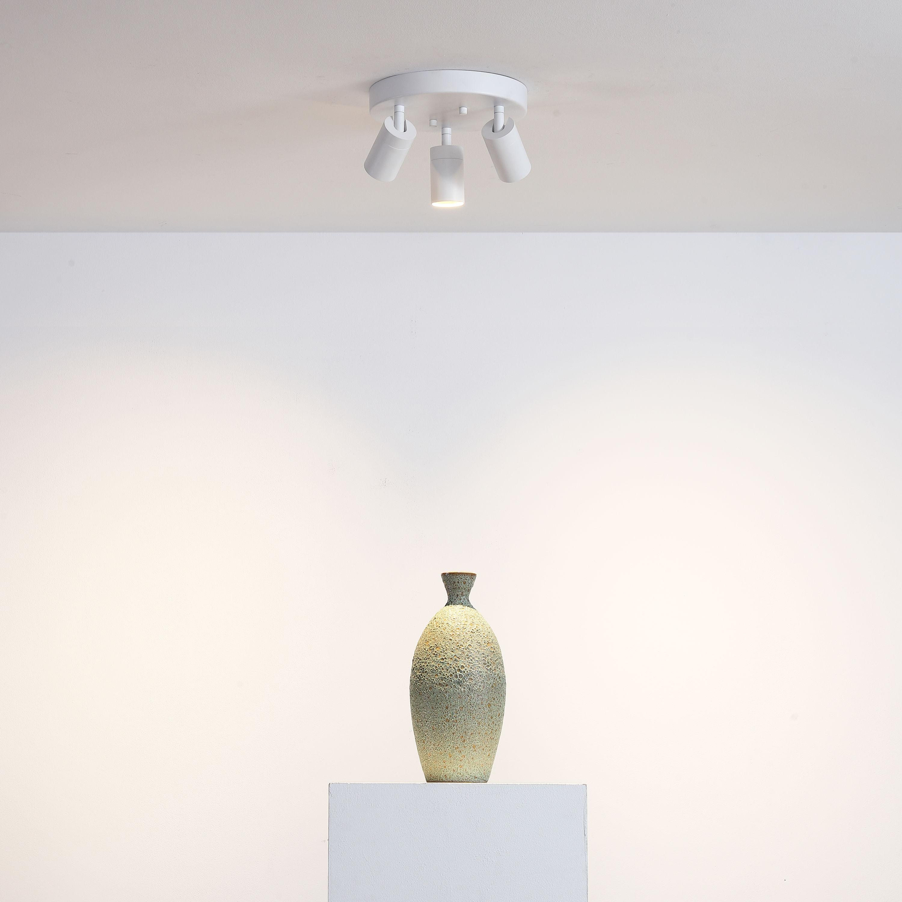 Vidalite 11.6'' 3 -Light Track Kit with Dimmable