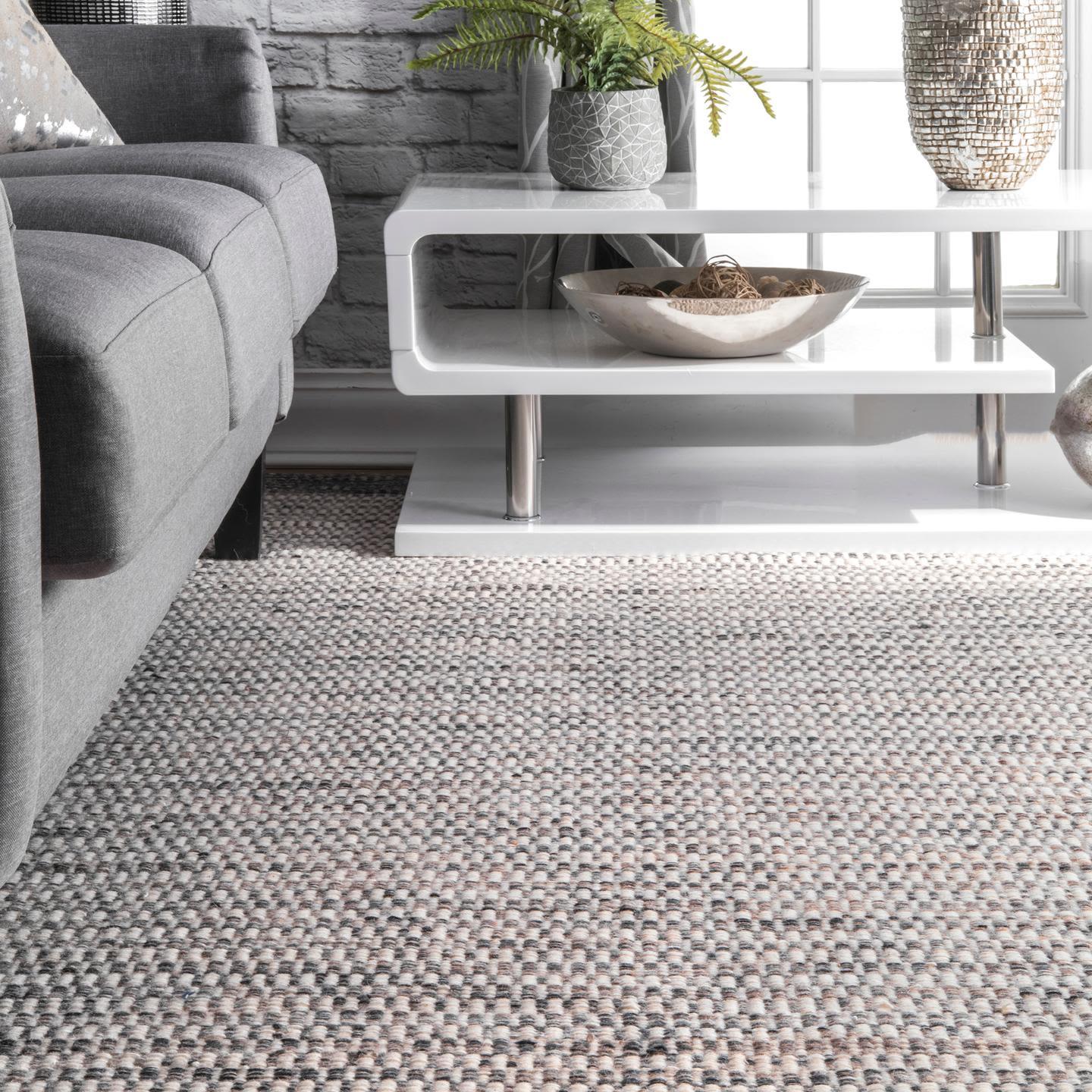 nuLOOM Handmade Jenson Tassel Rug Area Rug