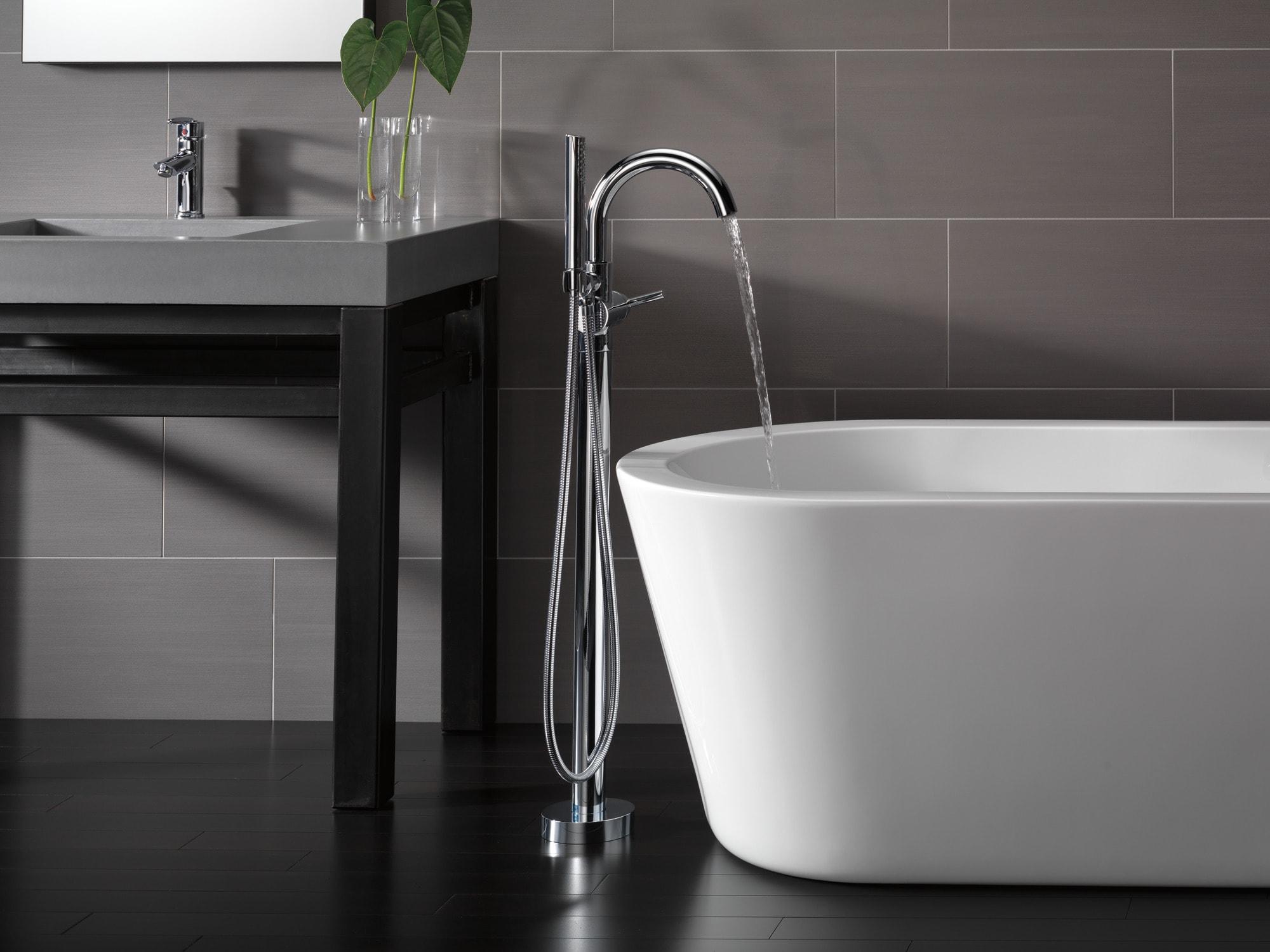 Trinsic Single Handle Floor Mounted Freestanding Tub Filler