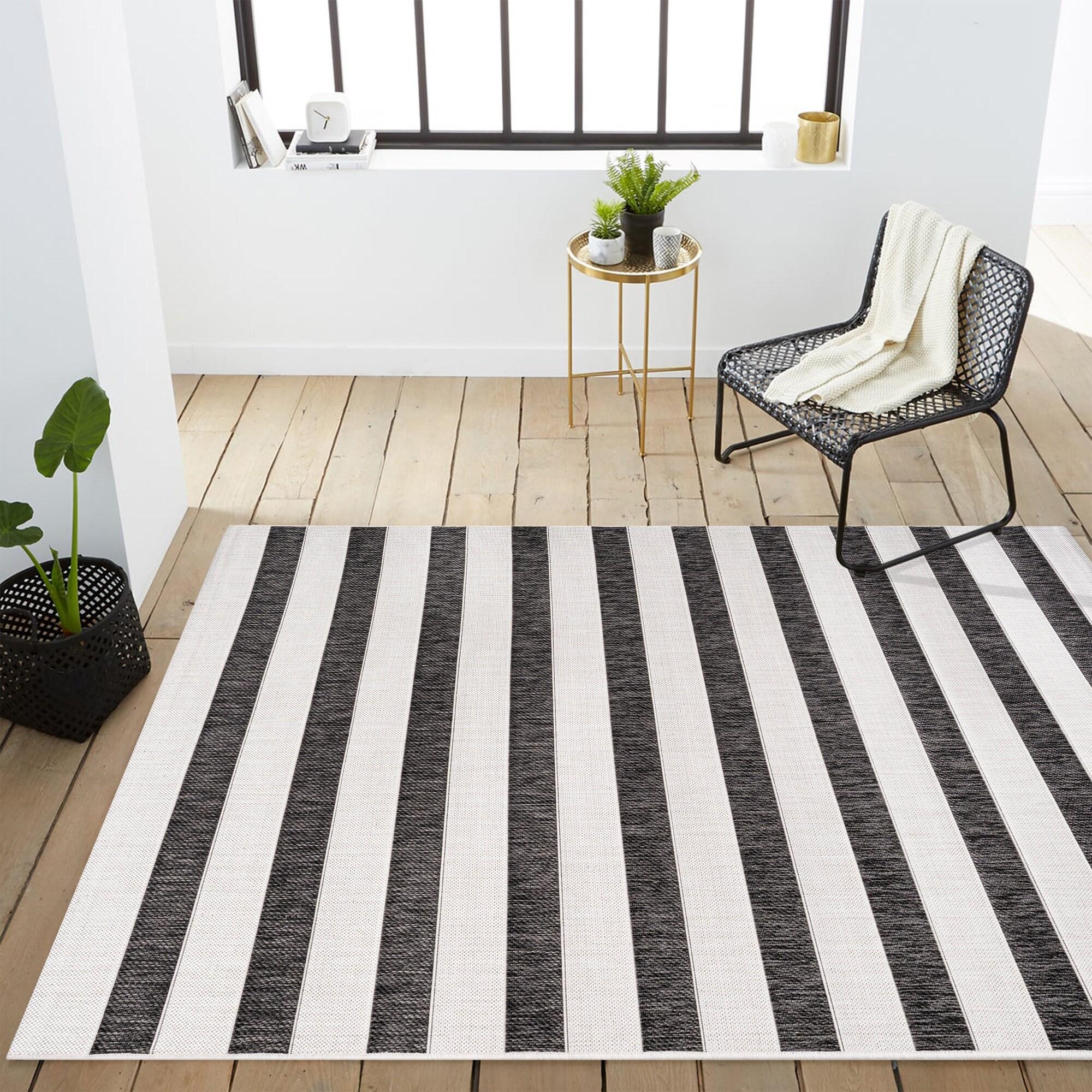 8'x10' Aveiro Wide Stripe Indoor/Outdoor Area Rug, Black/Cream - JONATHAN Y