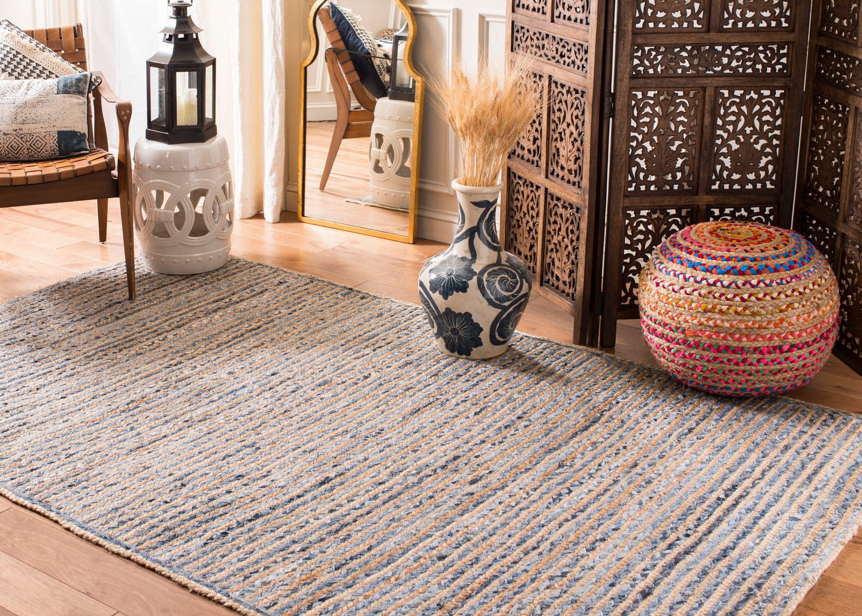 Williar Hand Woven Jute Rug