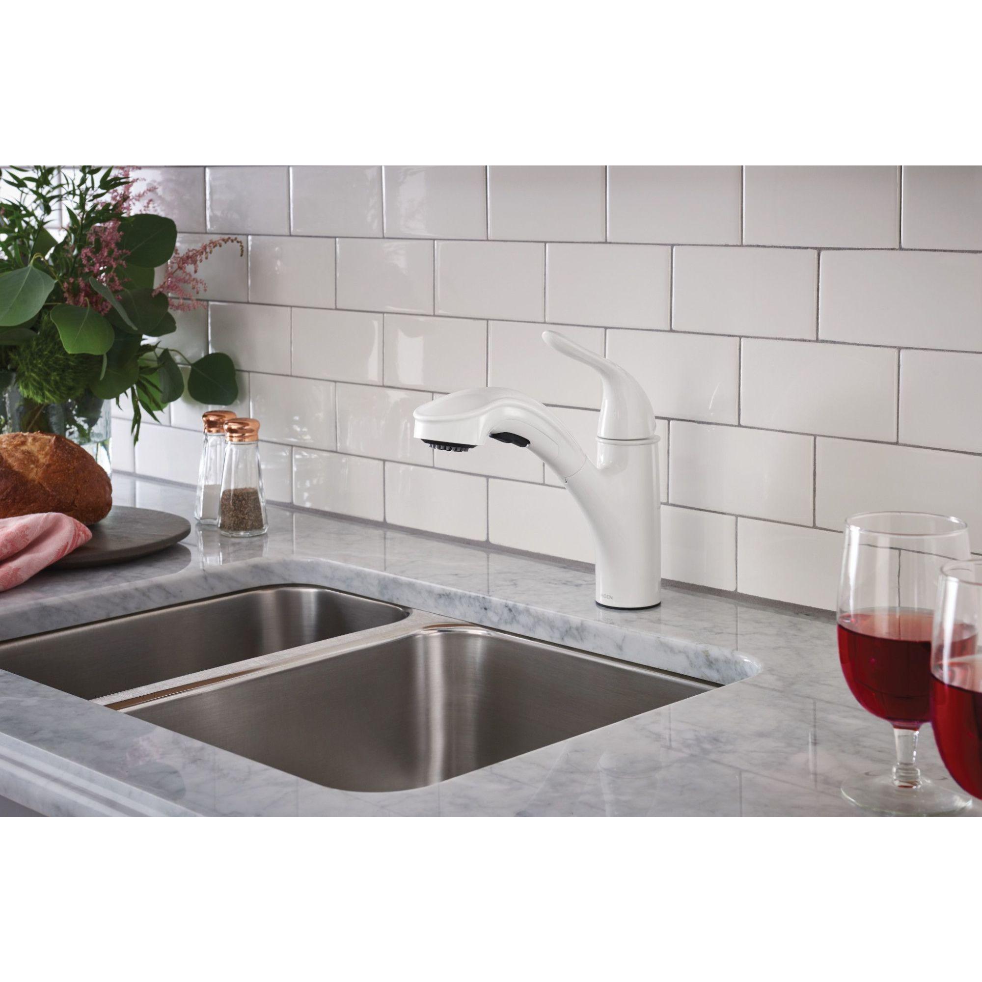 Moen Brecklyn Single-Handle Pull-Out Sprayer Kitchen Faucet with Power Clean Technology