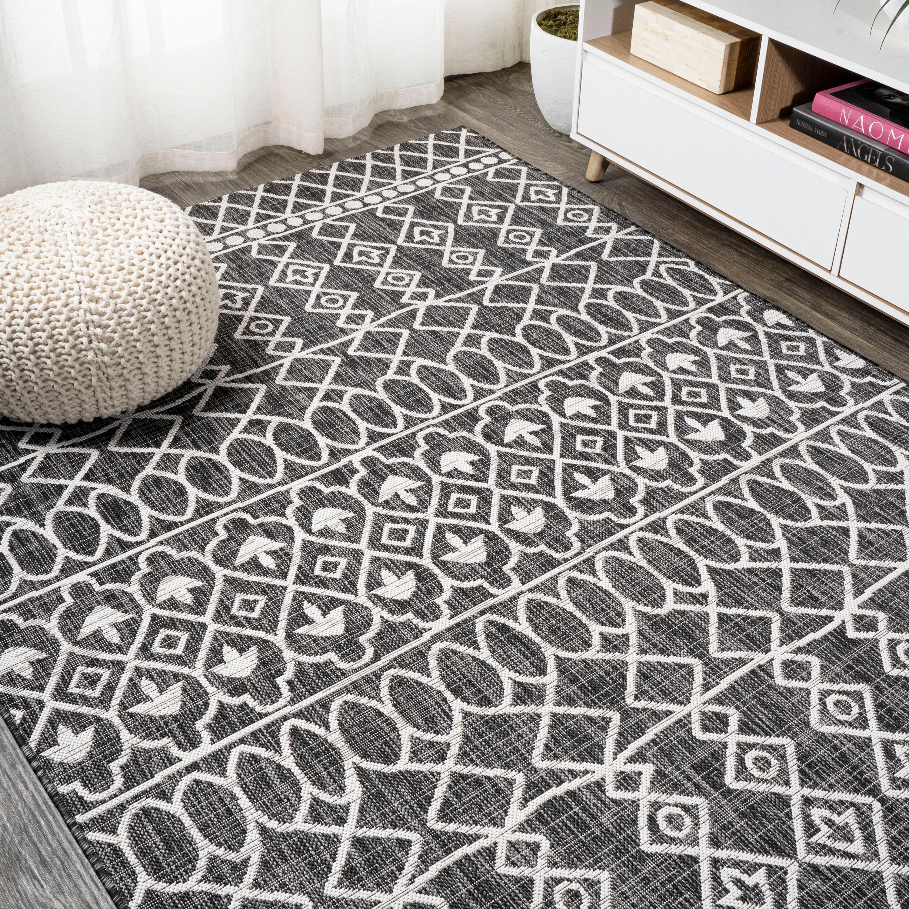 3'x5' Kafel Modern Bohemian Indoor/Outdoor Area Rug, Black/Ivory - JONATHAN Y
