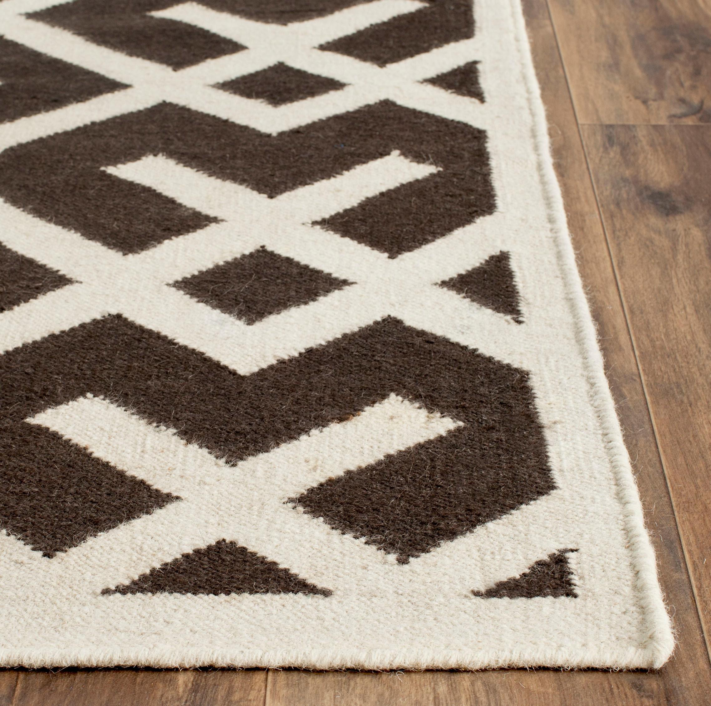 SAFAVIEH Dhurrie Brianna Geometric Moroccan Wool Area Rug, Brown/Ivory, 8' x 10'