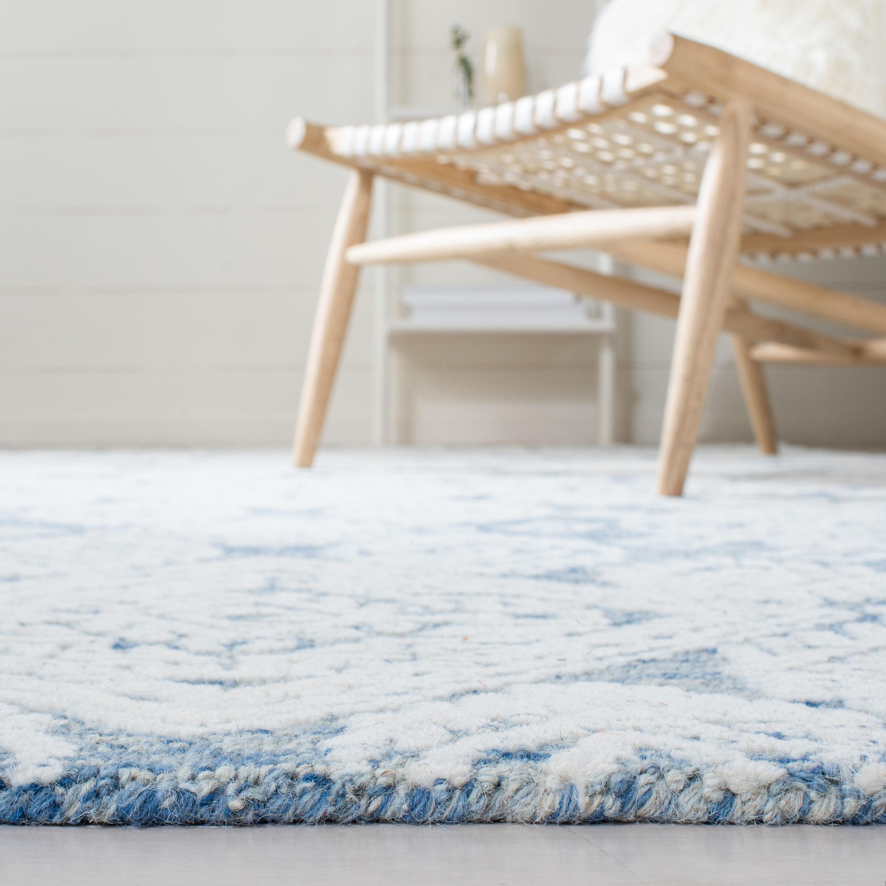 Metro MET987 Hand Tufted Indoor Area Rug - Blue/Ivory - 4'x6' - Safavieh