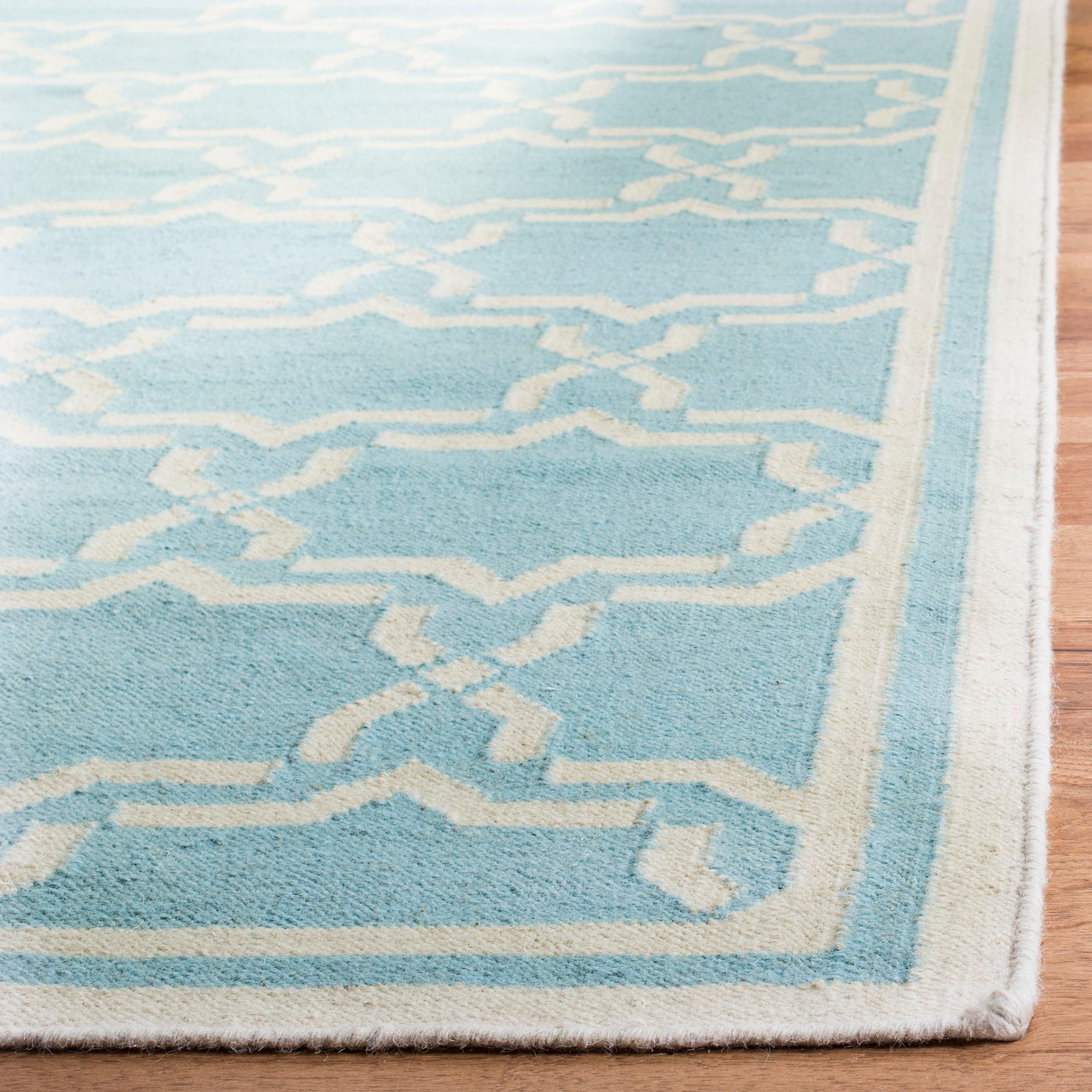 SAFAVIEH Dhurrie Myles Geometric Moroccan Wool Area Rug, Light Blue/Ivory, 3' x 5'