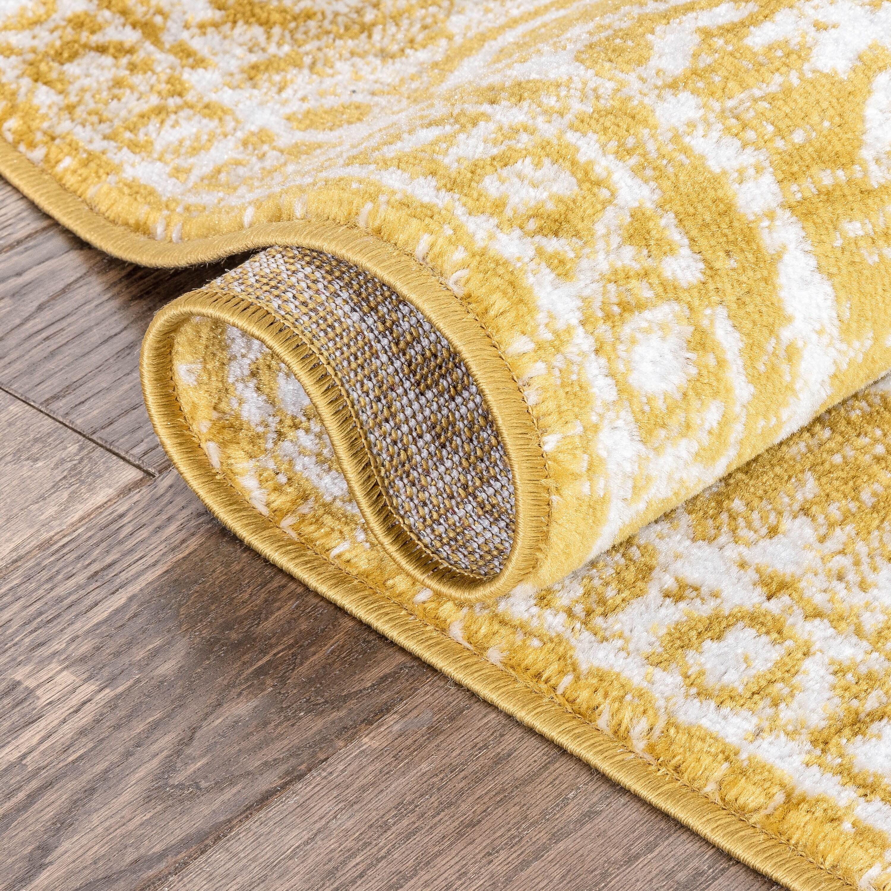 Well Woven Della Gold Vintage Medallion Pattern 3x5 (3'11" x 5'3") Runner Rug
