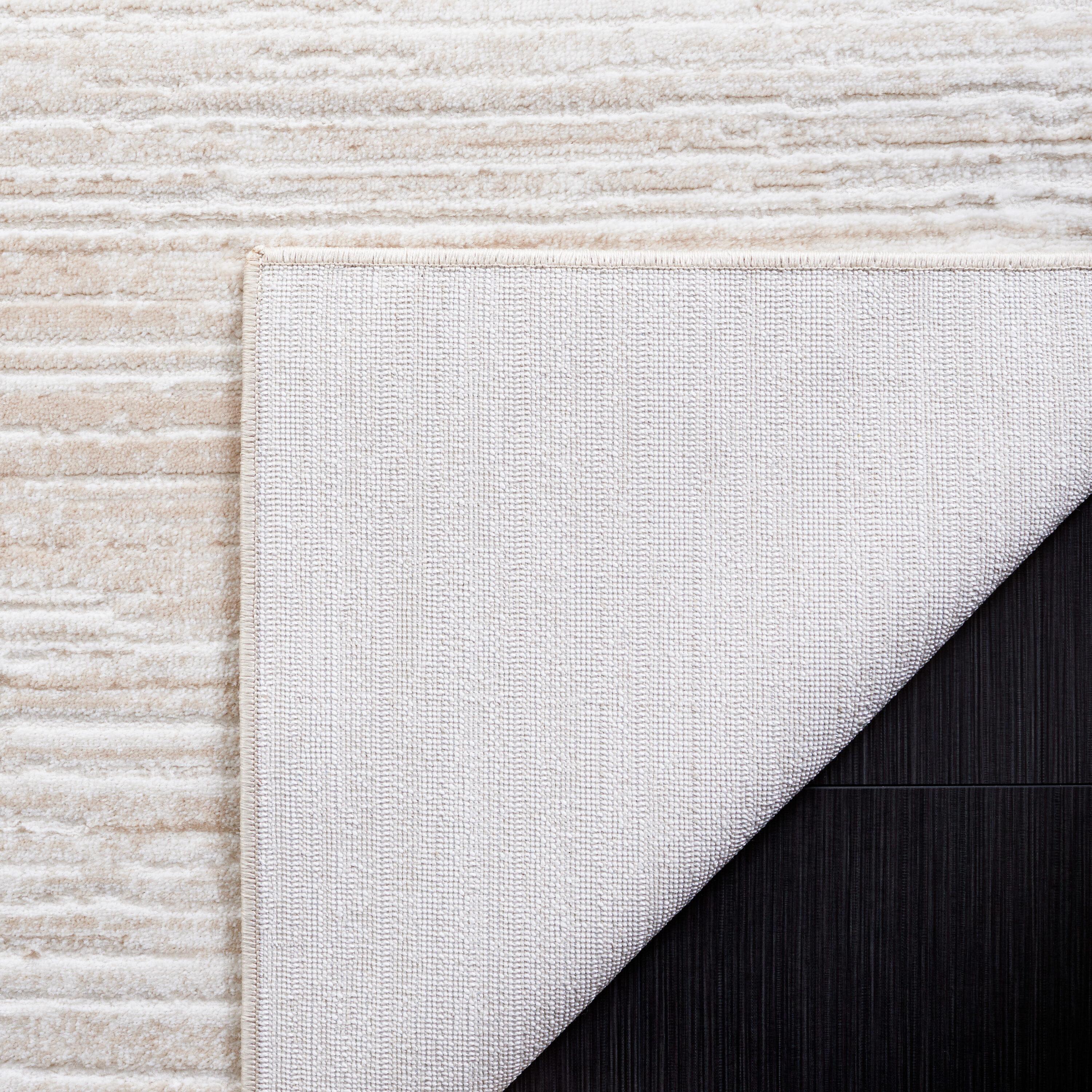 SAFAVIEH Hanna Trinity Striped Area Rug, Ivory/Beige, 5'3" x 7'6"