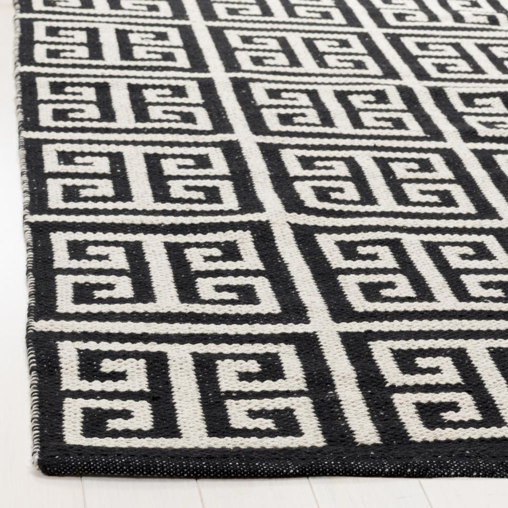 Montauk MTK724 Hand Woven Indoor Area Rug - Black/Ivory - 5'x8' - Safavieh.