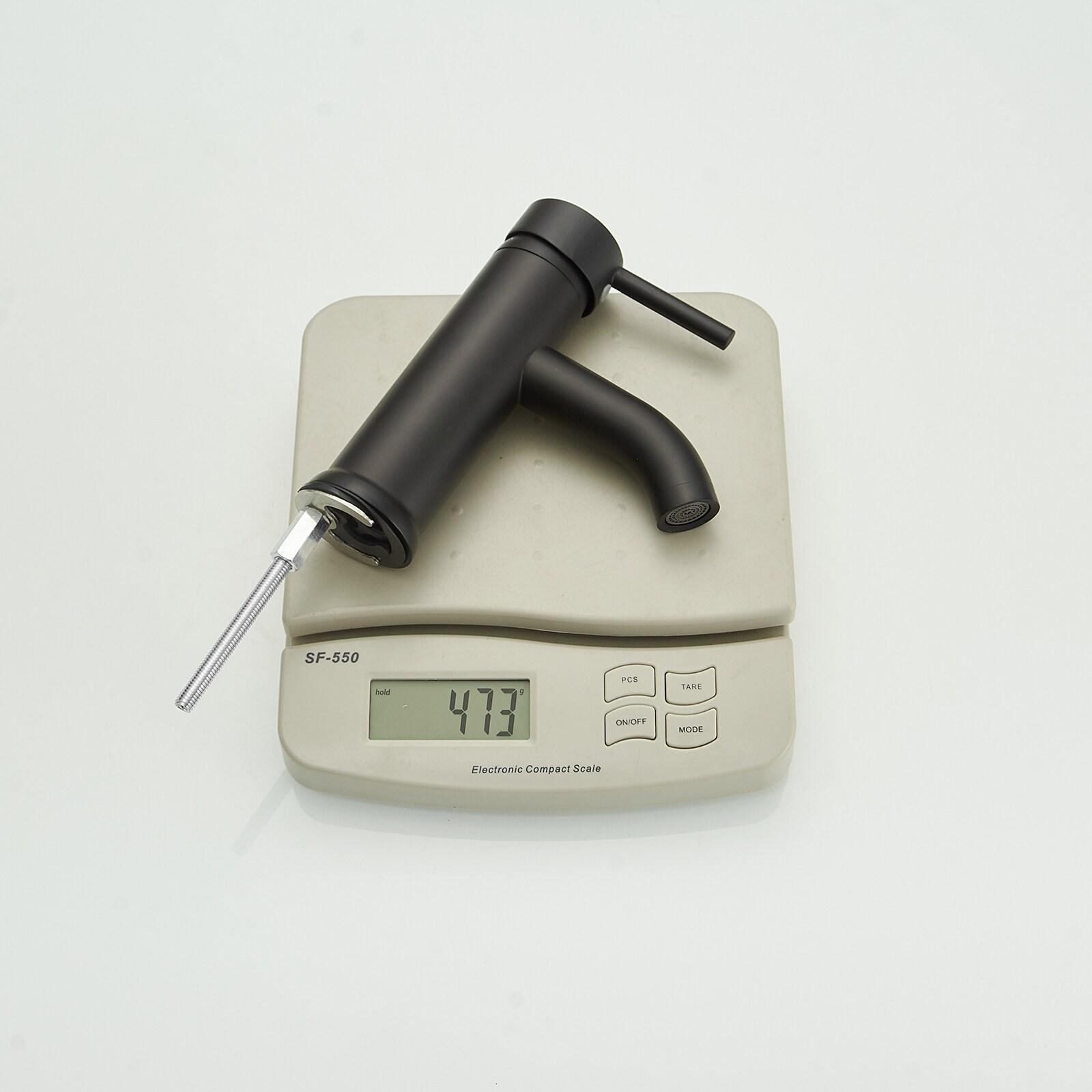 Single-Hole Single-handle Bathroom Faucet with Drain Assembly