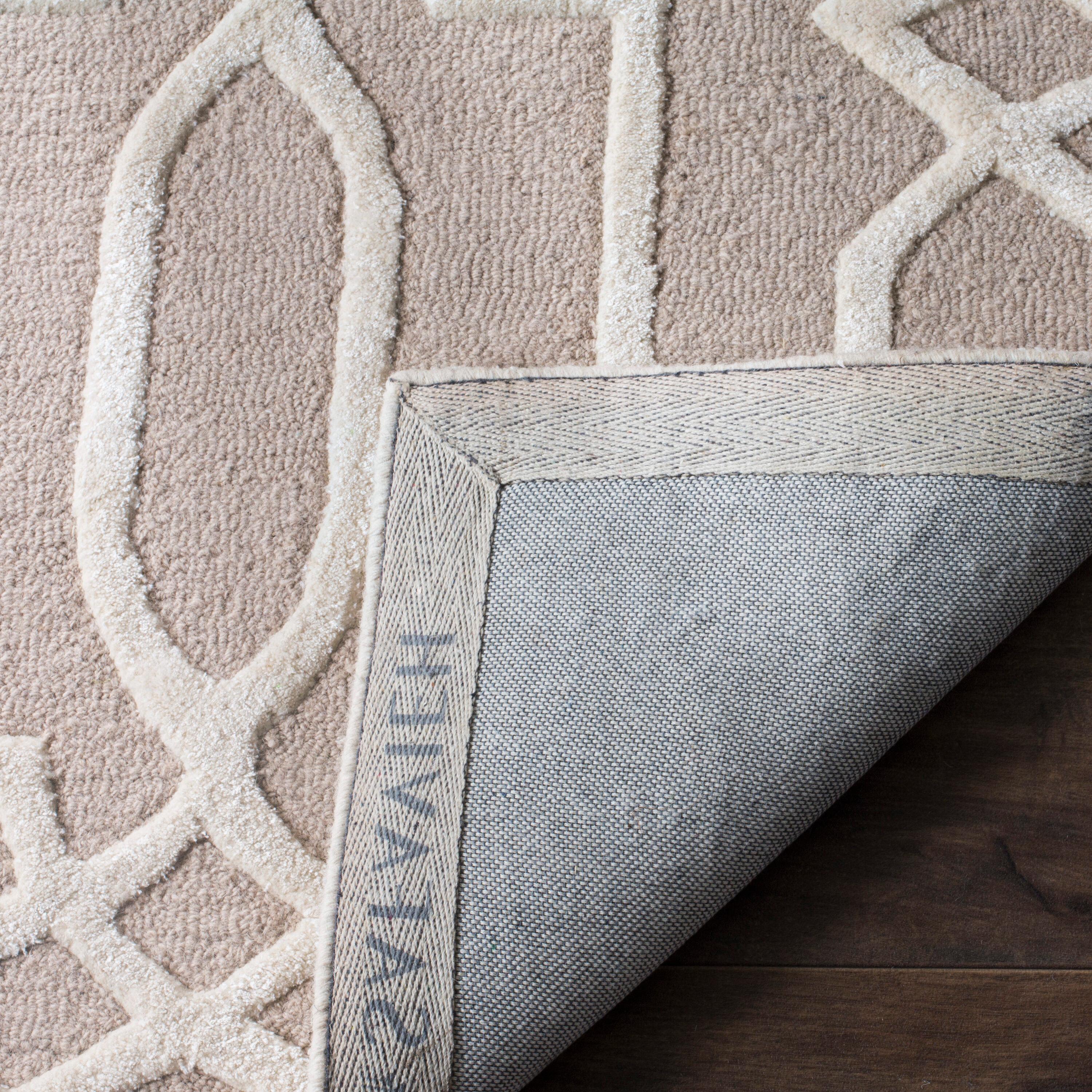 Safavieh Bella Hand Tufted Wool Geometric Rug