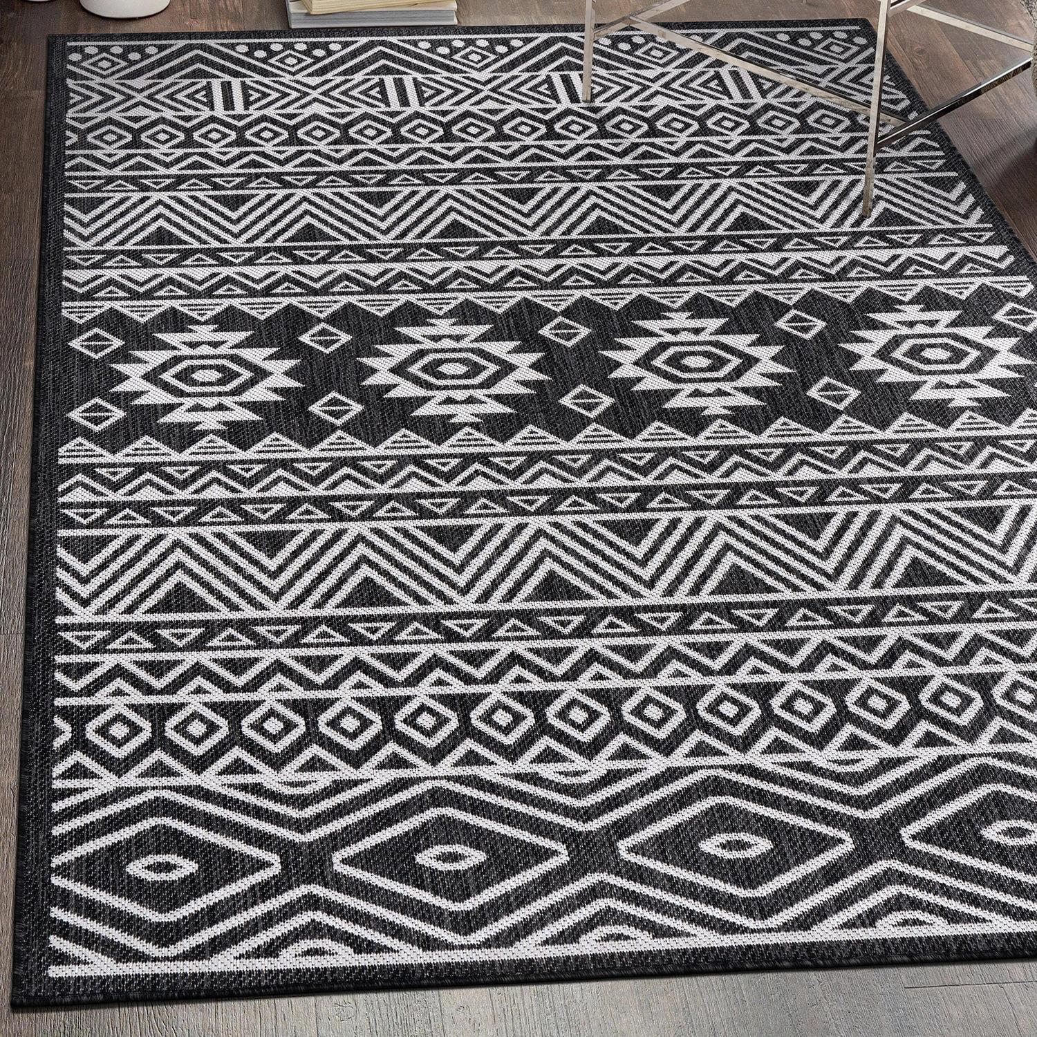 World Rug Gallery Distressed Geometric Bohemian Textured Flat Weave Indoor/Outdoor Area Rug - BLACK 5' X 7'