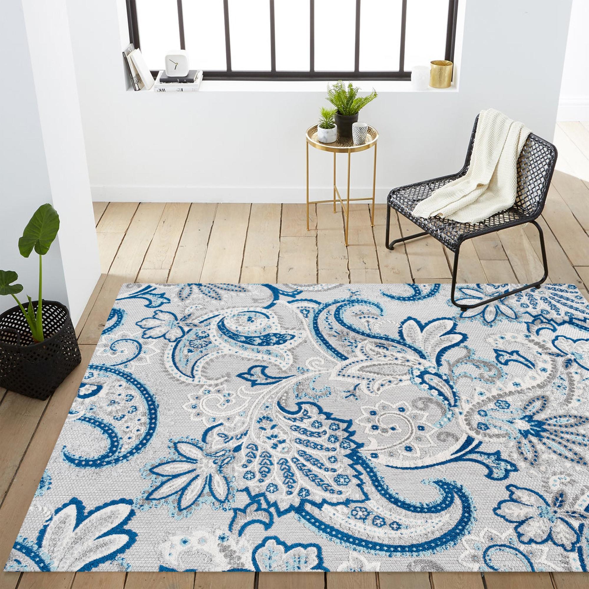 Paisley High-Low Light Gray and Blue Synthetic Indoor/Outdoor Rug