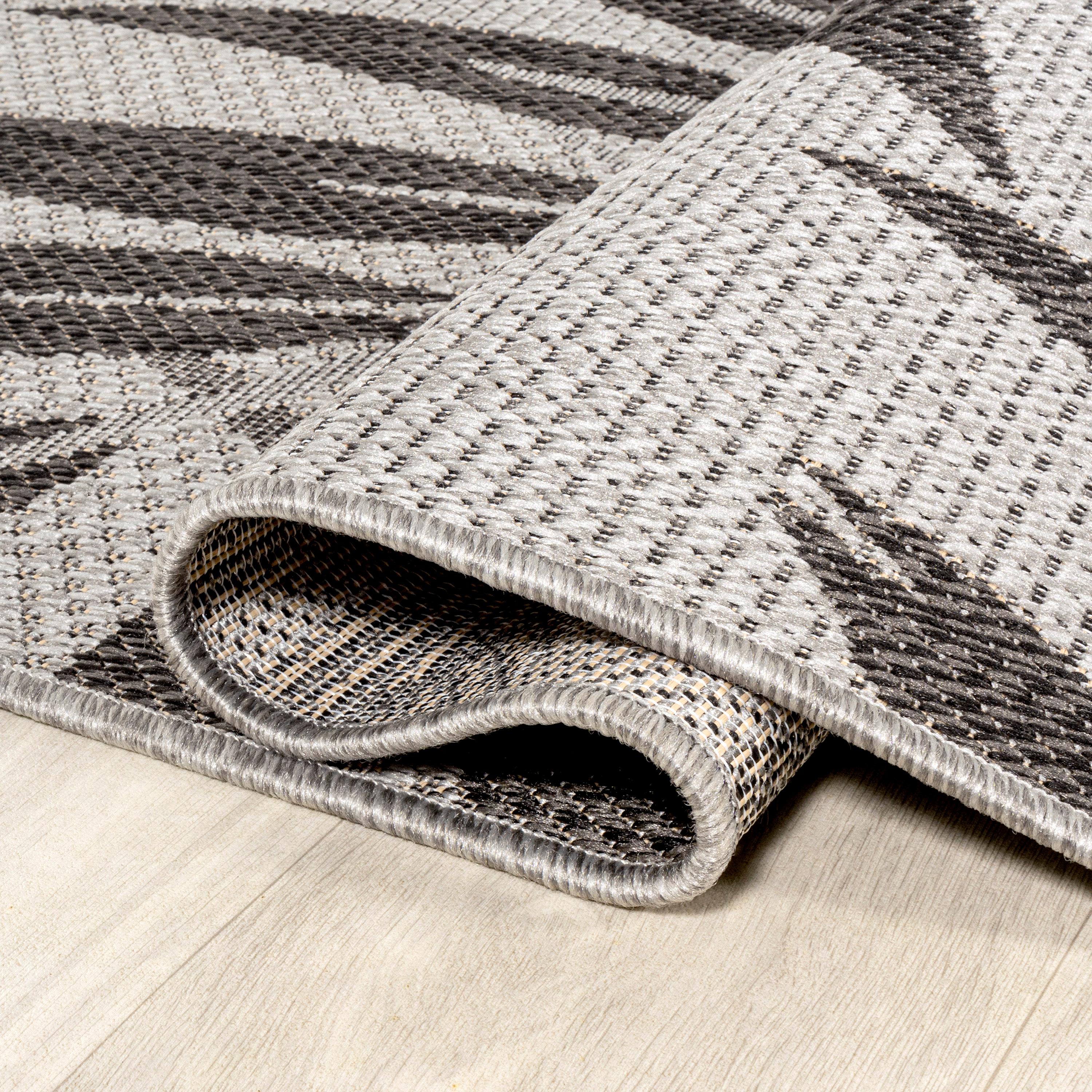 8' x 10' Havana Tropical Palm Leaf Indoor/Outdoor Area Rug, Gray/Black - JONATHAN Y