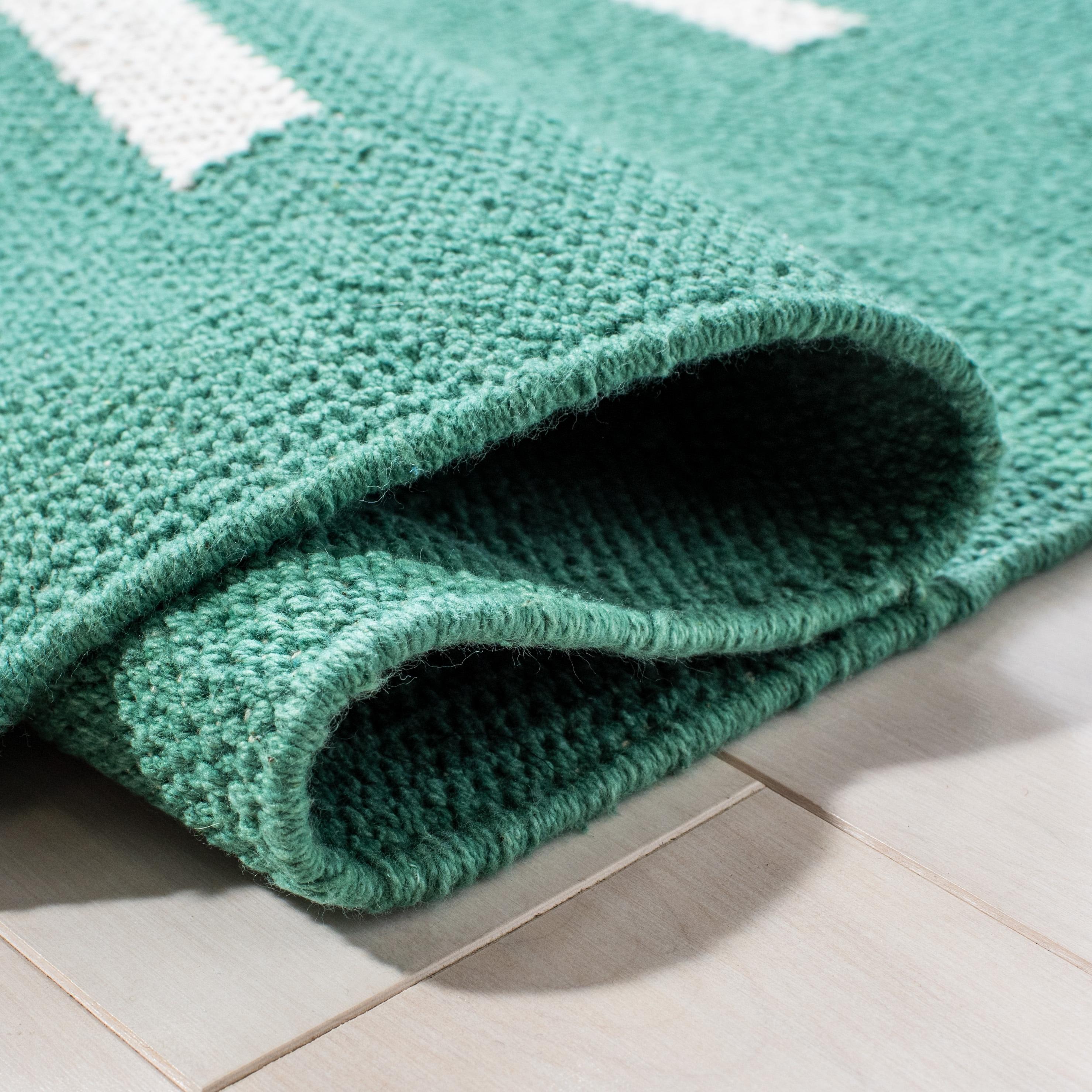 Montauk MTK313 Hand Woven Indoor Accent Rug - Dark Green/Ivory - 4'x6' - Safavieh