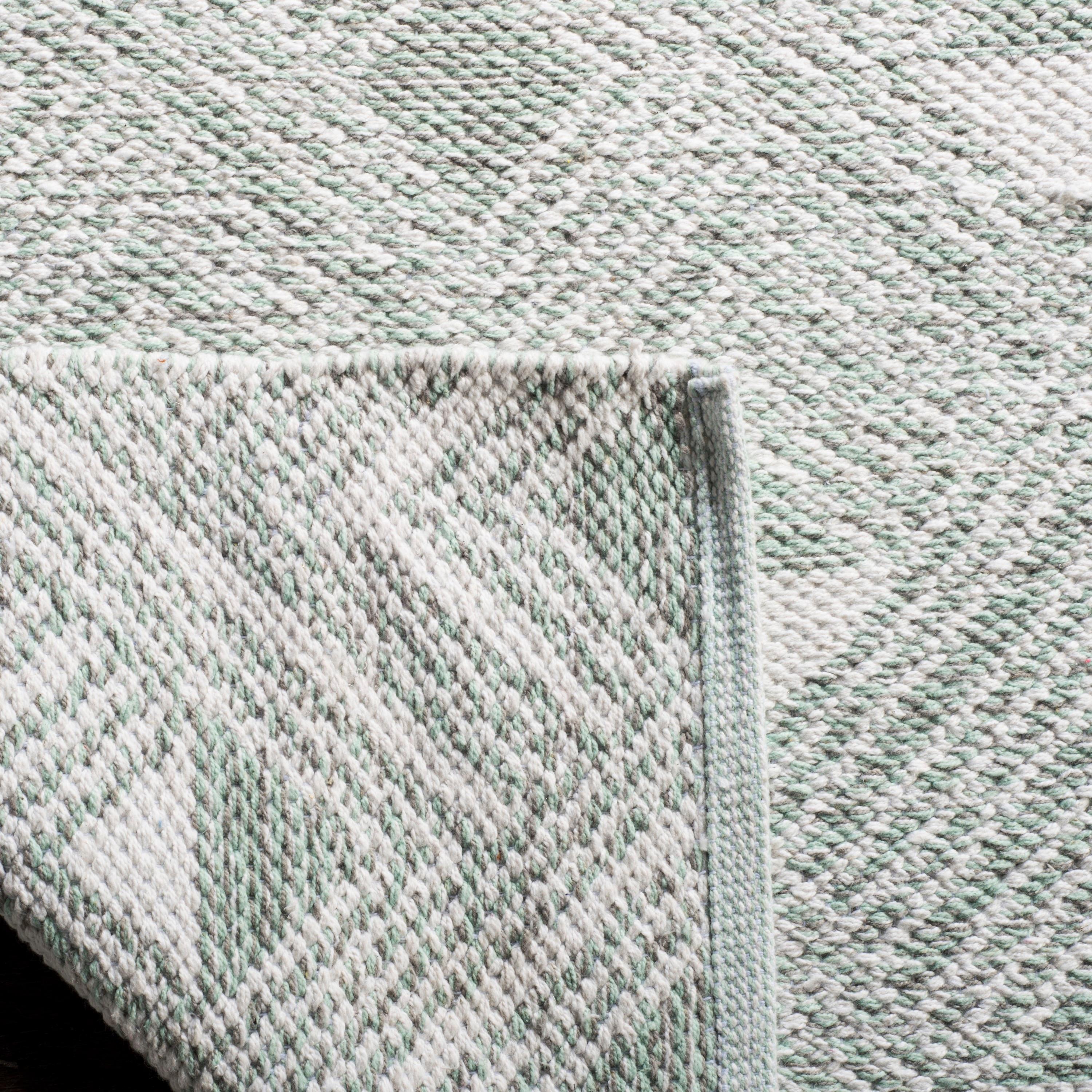 Montauk MTK614 Hand Woven Indoor Area Rug - Light Green/Ivory - 5'x8' - Safavieh.