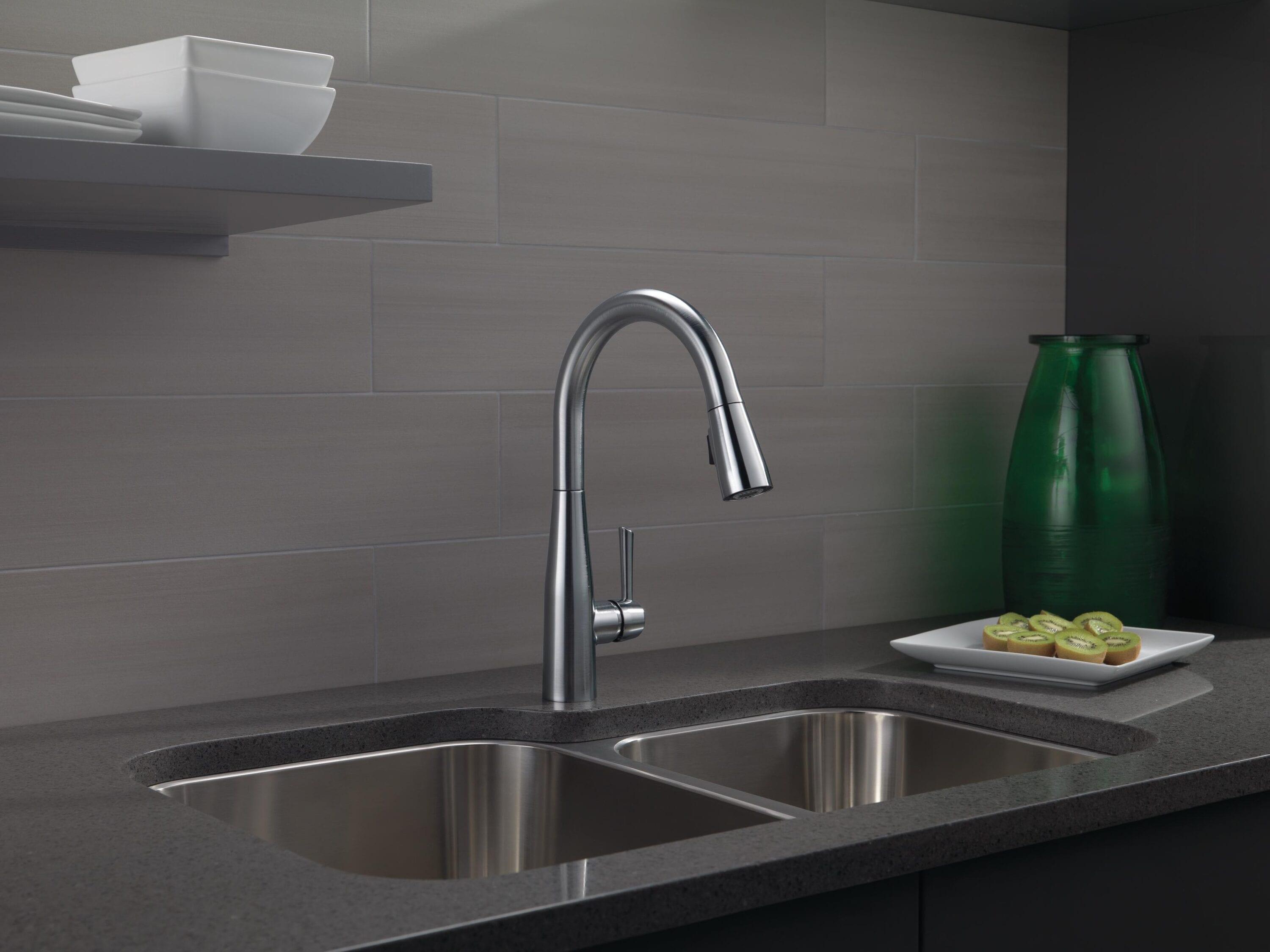 Essa Pull Down Single Handle Kitchen Faucet with MagnaTite® and Diamond Seal Technology