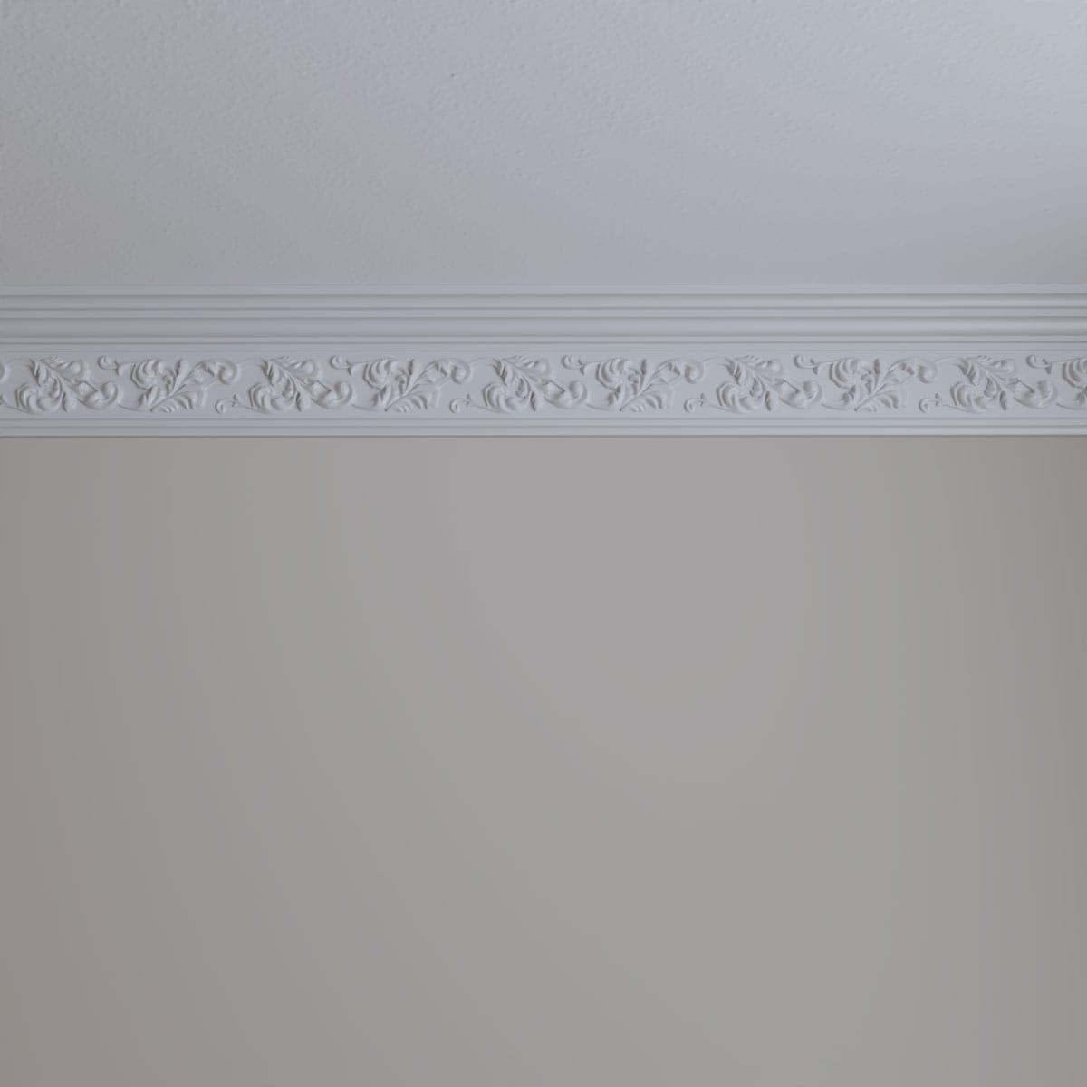 Ekena Millwork 5 1/2"H x 2 1/4"P x 6"F x 94 1/2"L Richmond Crown Moulding