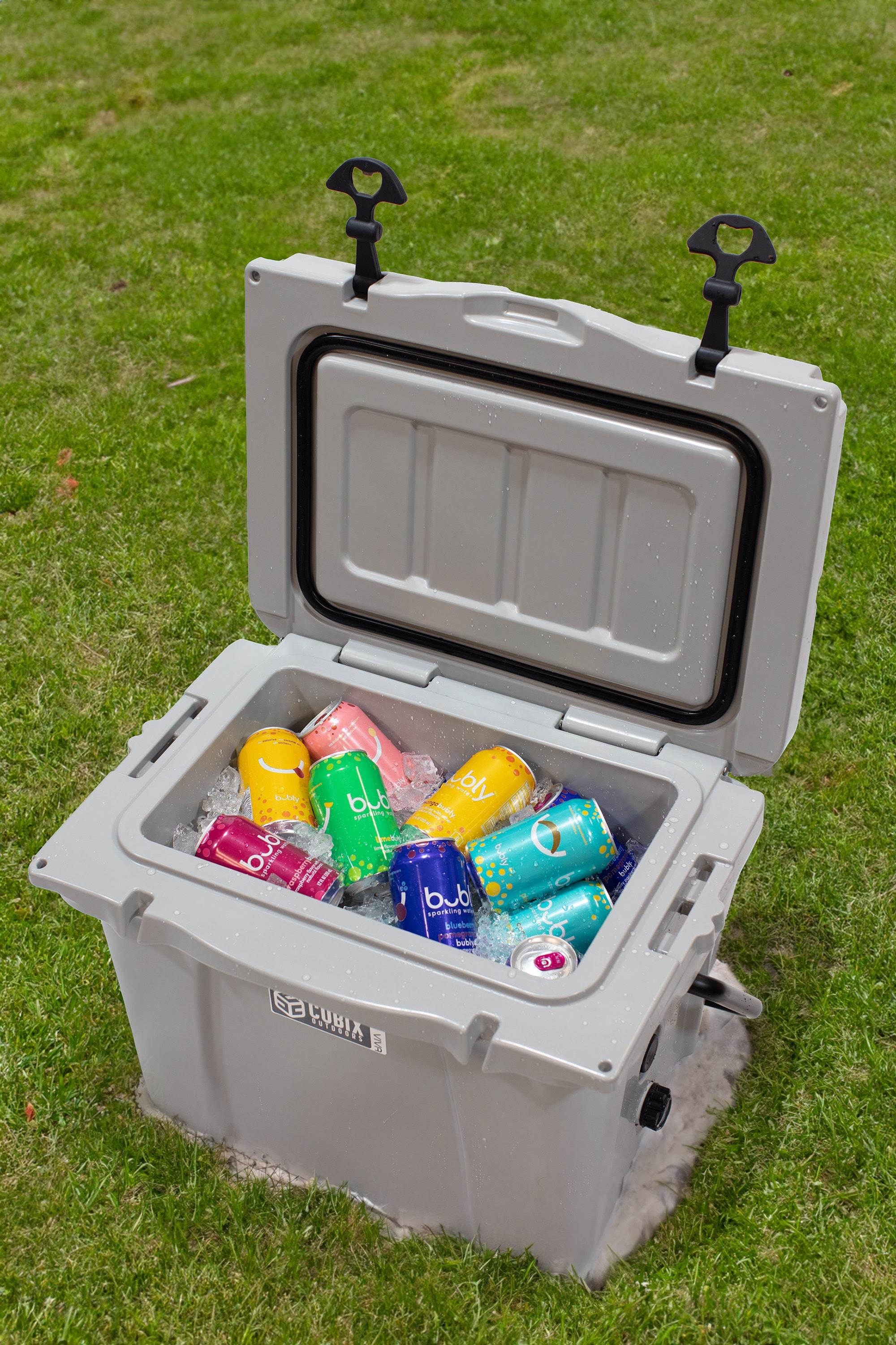 Cubix Outdoors Cubix Outdoors 25 Quarts Ice Chest