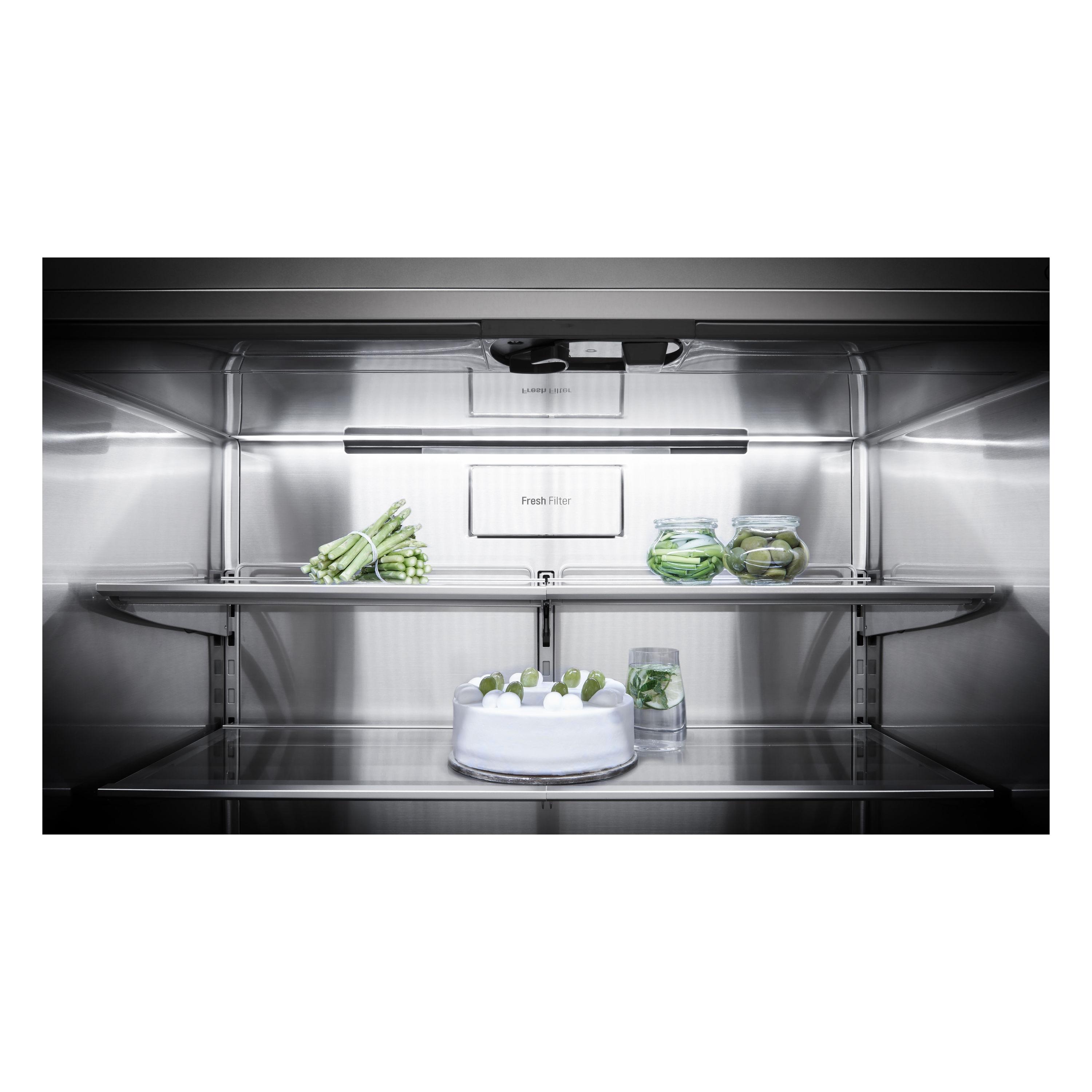 LG SIGNATURE 31 cu. ft. Smart wi-fi Enabled InstaView® Door-in-Door® Refrigerator