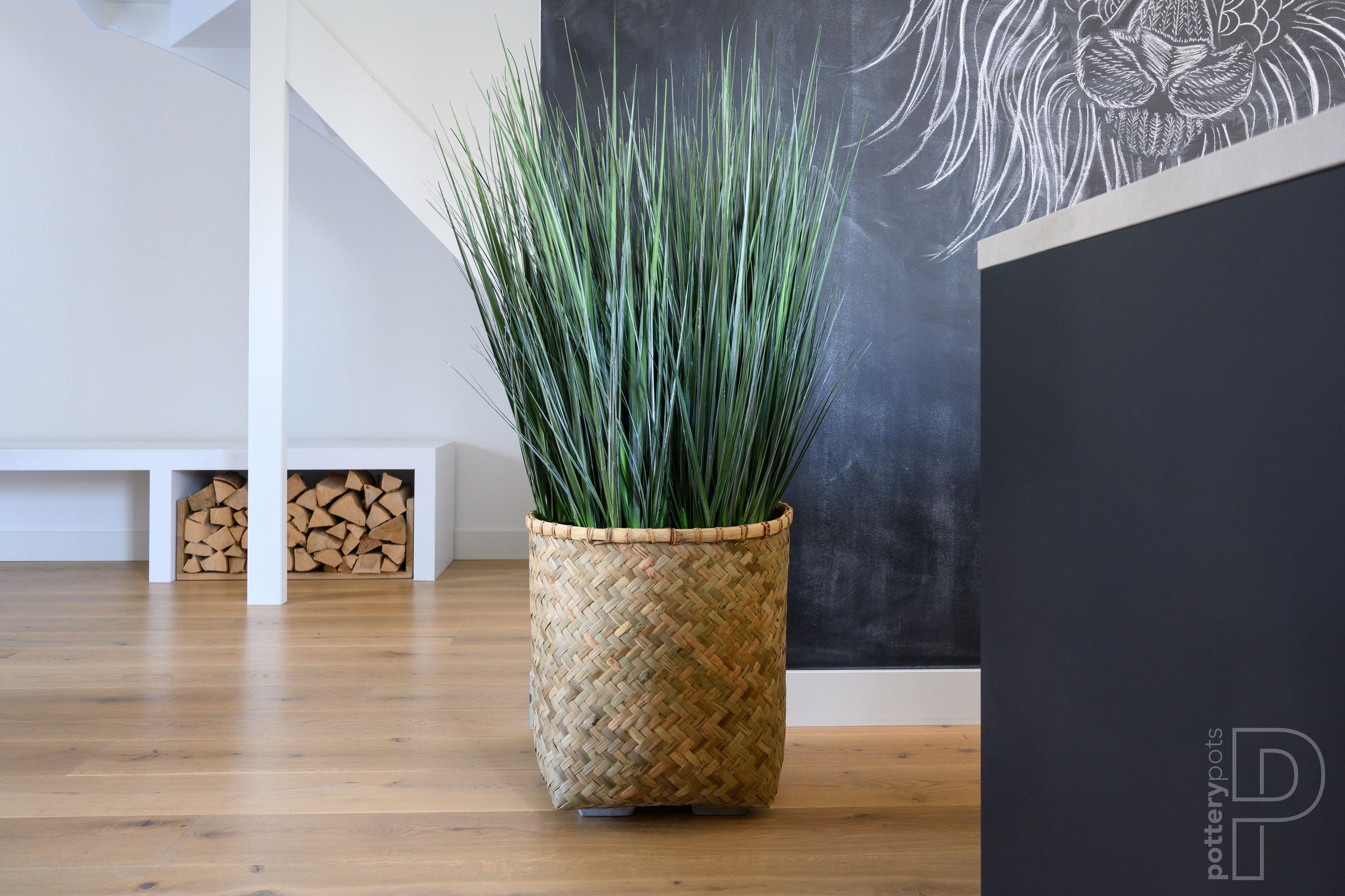 Pottery Pots USA Inc. Pottery Pots Zayn Bamboo Indoor Outdoor Round Planter, Natural Finish 18.9" x 18.9" x 20.9"