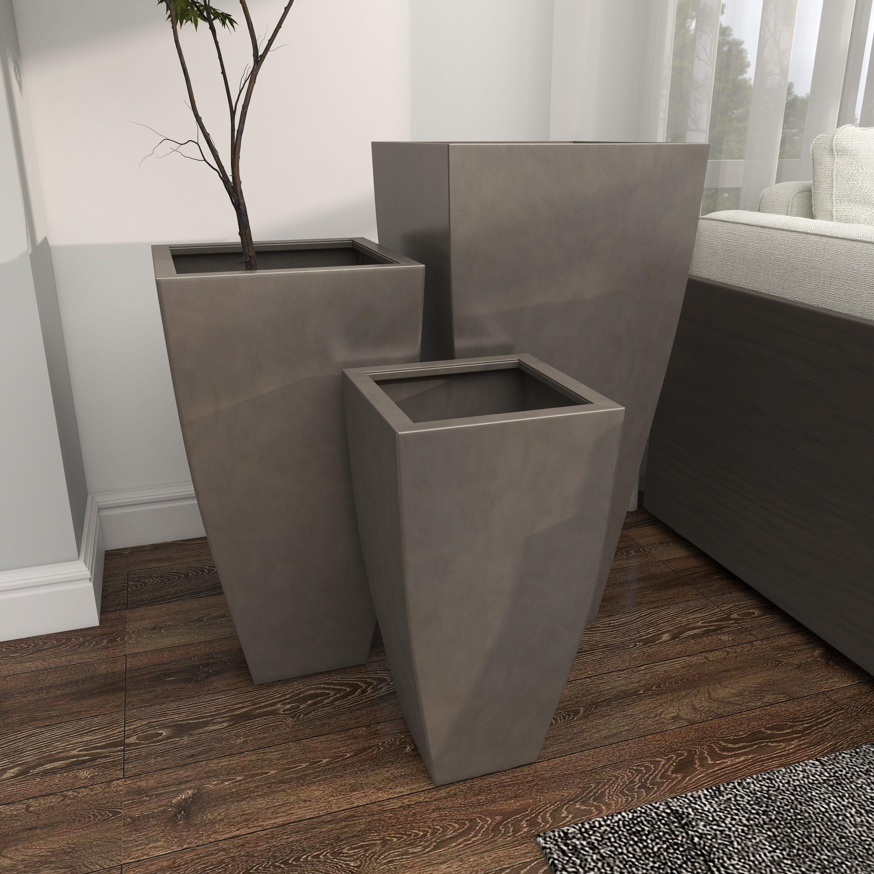 DecMode Grey Contemporary Oversized Metal Planter with Cement Hue, Set of 3, 20", 25", 30"H