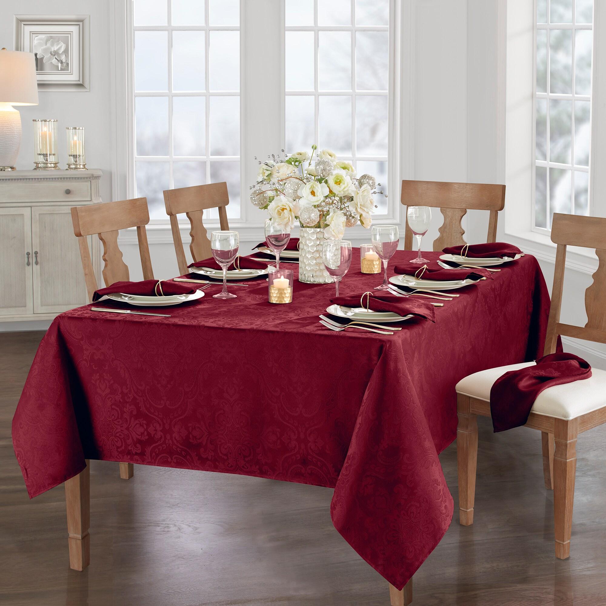 Caiden Elegance Damask Placemat, Set of 4 - 13" x 19" - Cranberry - Elrene Home Fashions