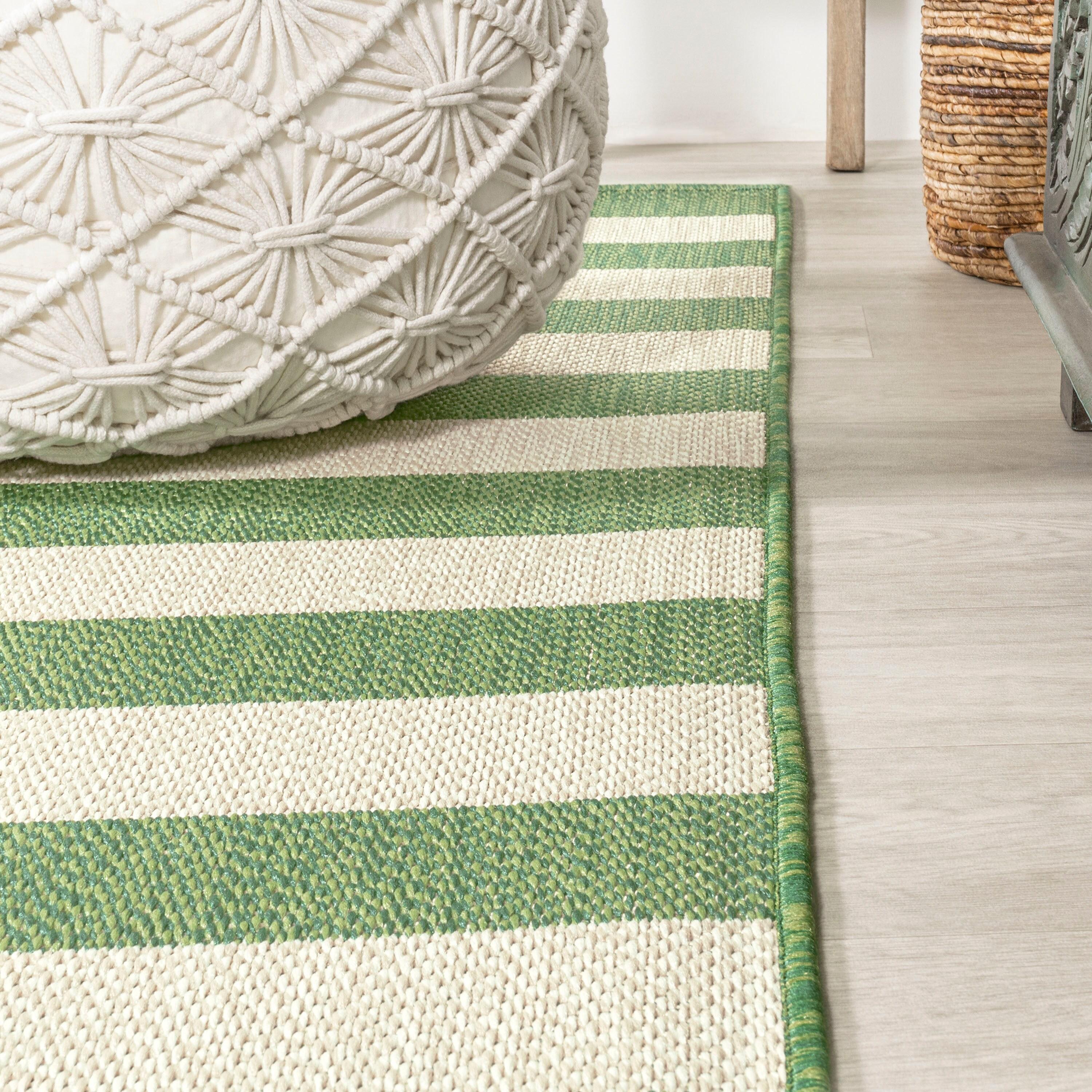 4' x 6' Negril Two-Tone Wide Stripe Indoor/Outdoor Area Rug, Green/Cream - JONATHAN Y
